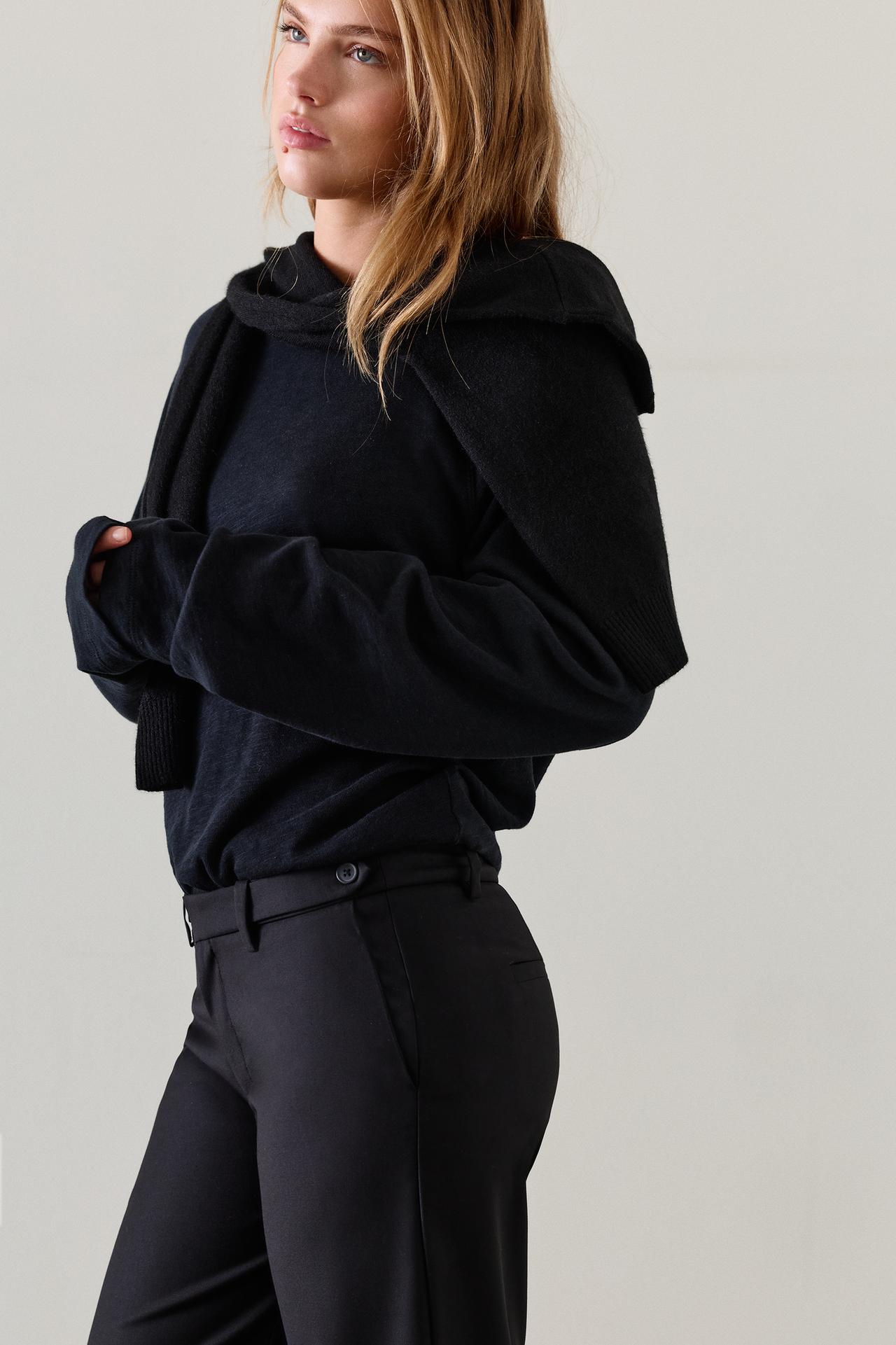 Low-rise culottes — Black