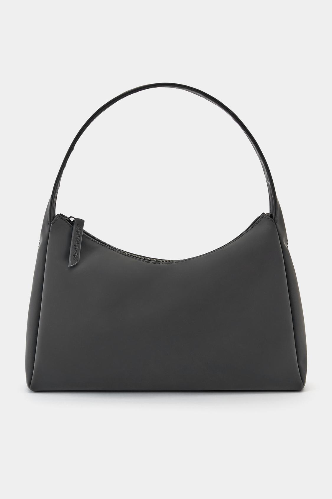 Rubberized shoulder bag - pull&bear