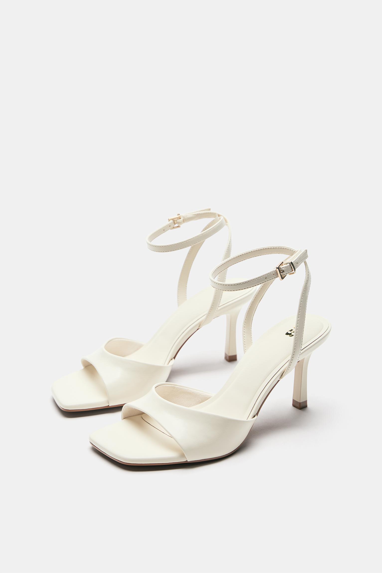 Heeled sandals — Ecru