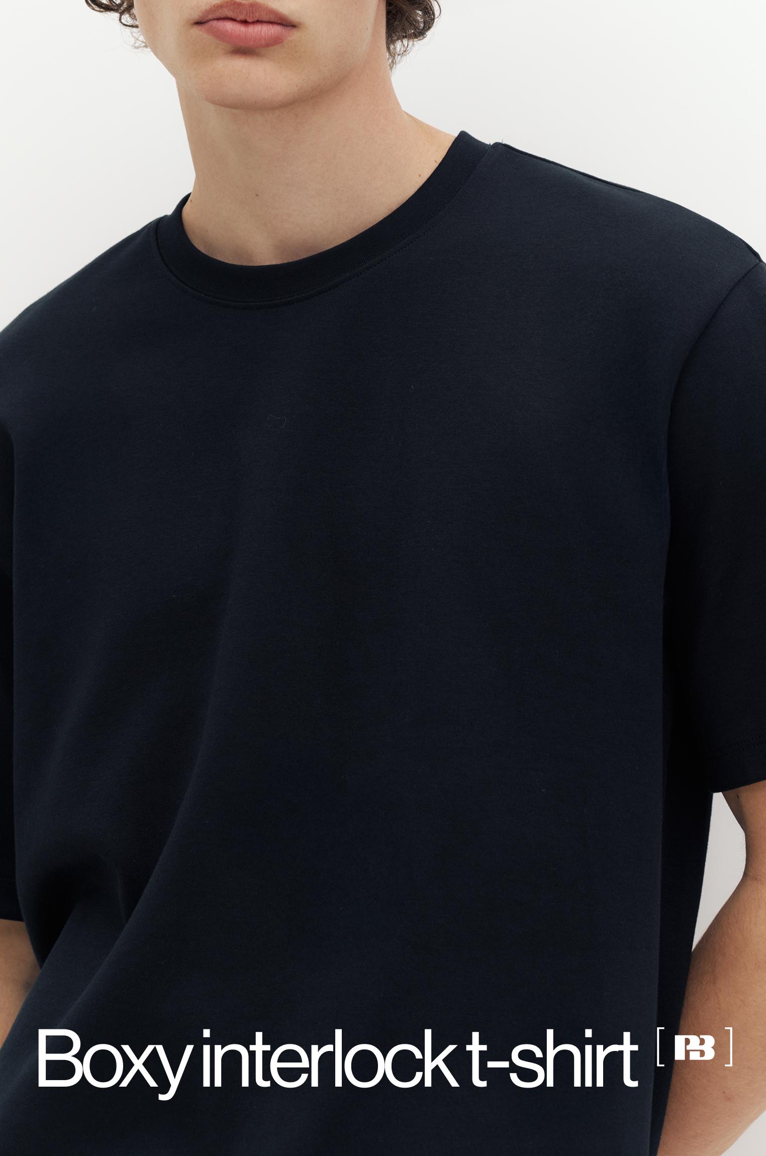 Boxy T-shirt — Black