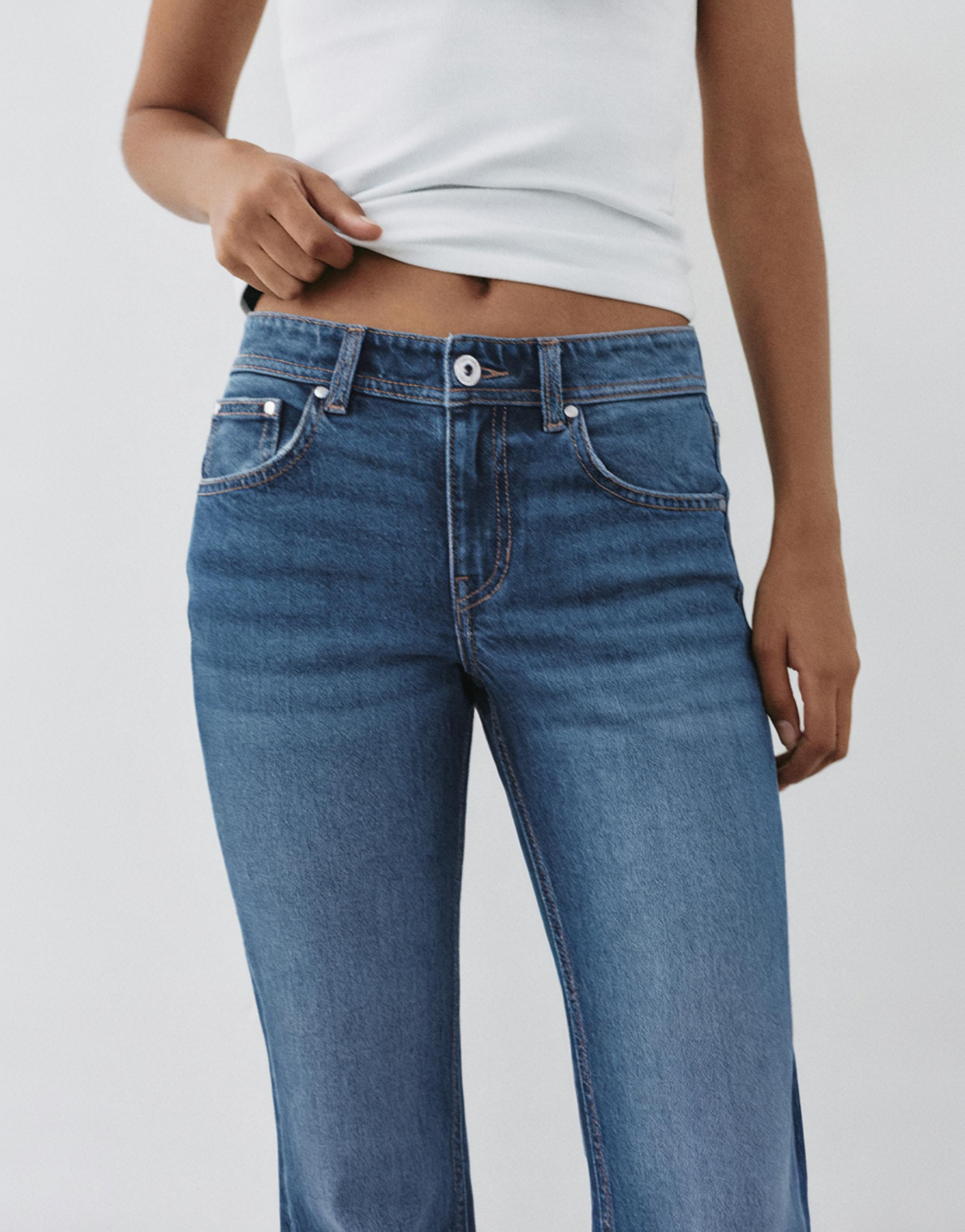 Low-rise boot-cut jeans — Medium blue