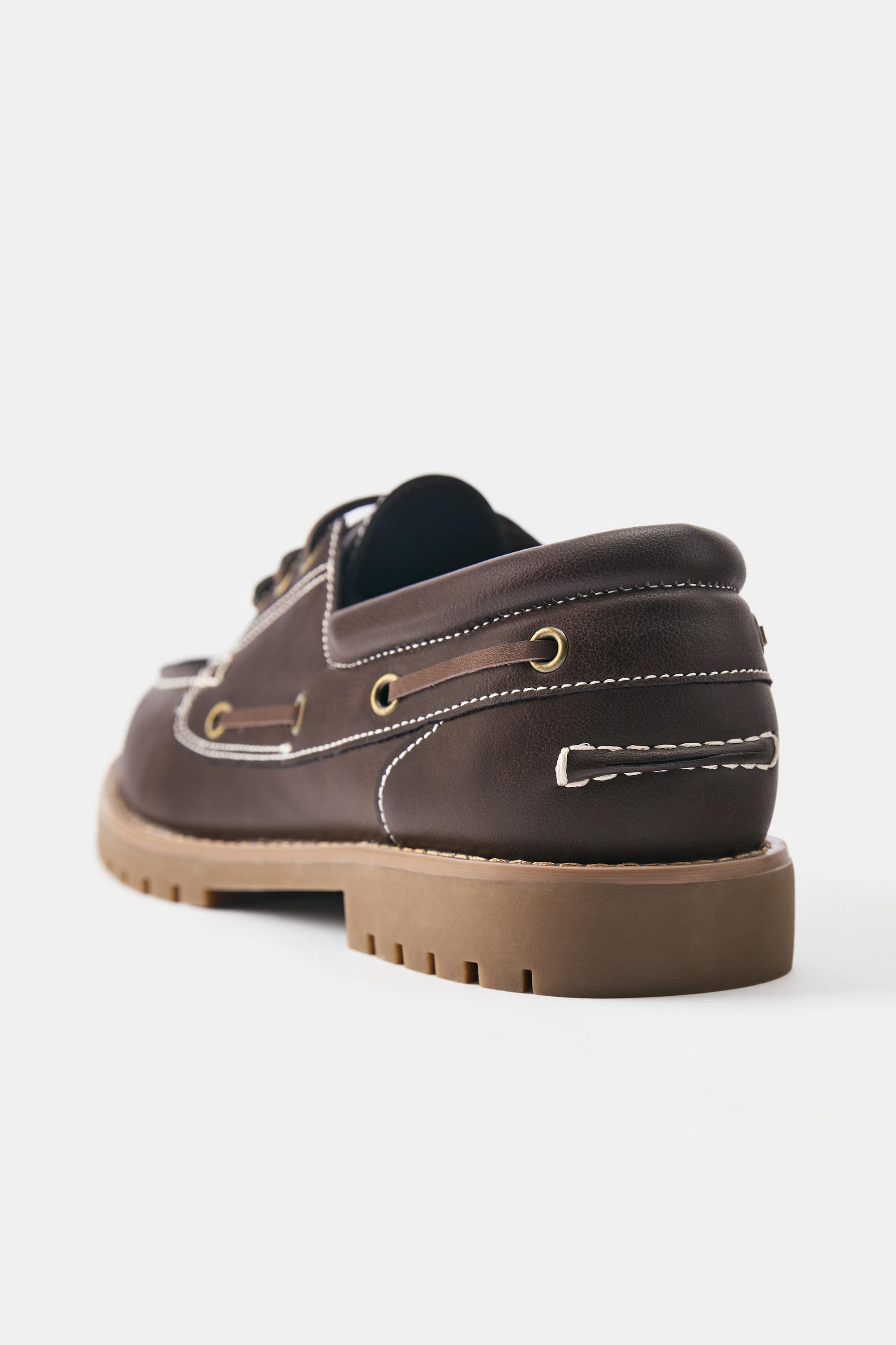 Boat shoes — Brown