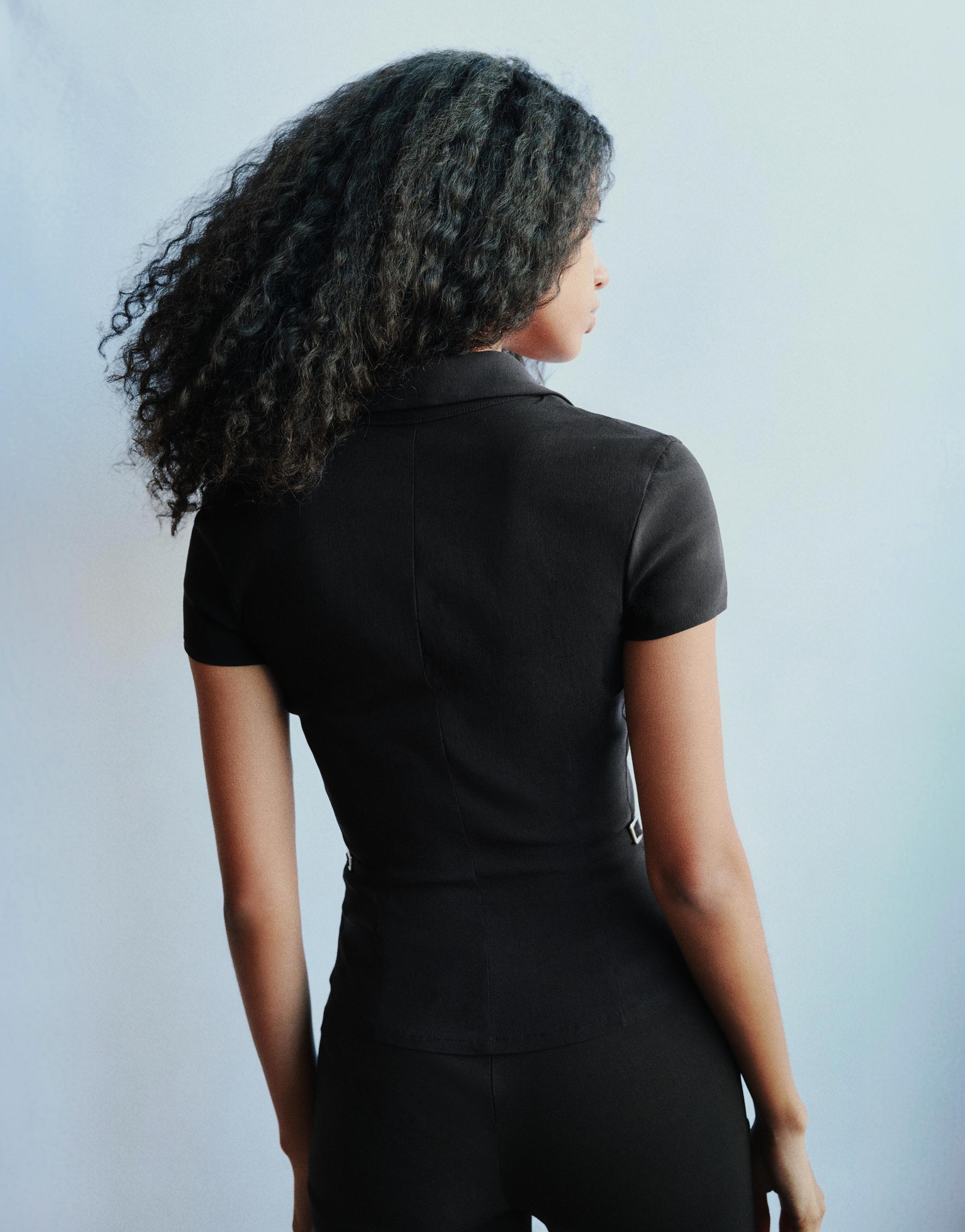Fitted short sleeve shirt — Black