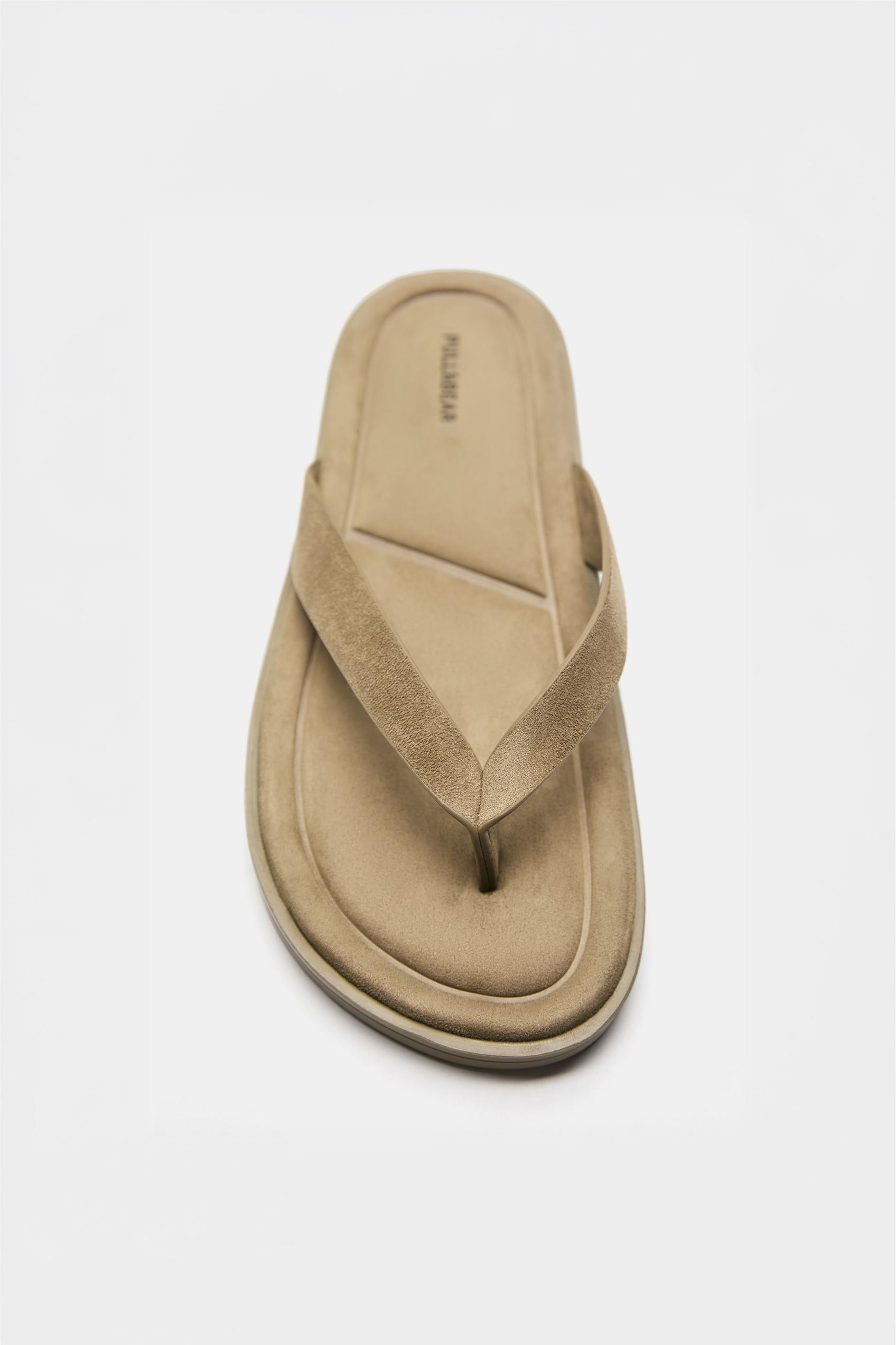 Flat sandals — Ecru