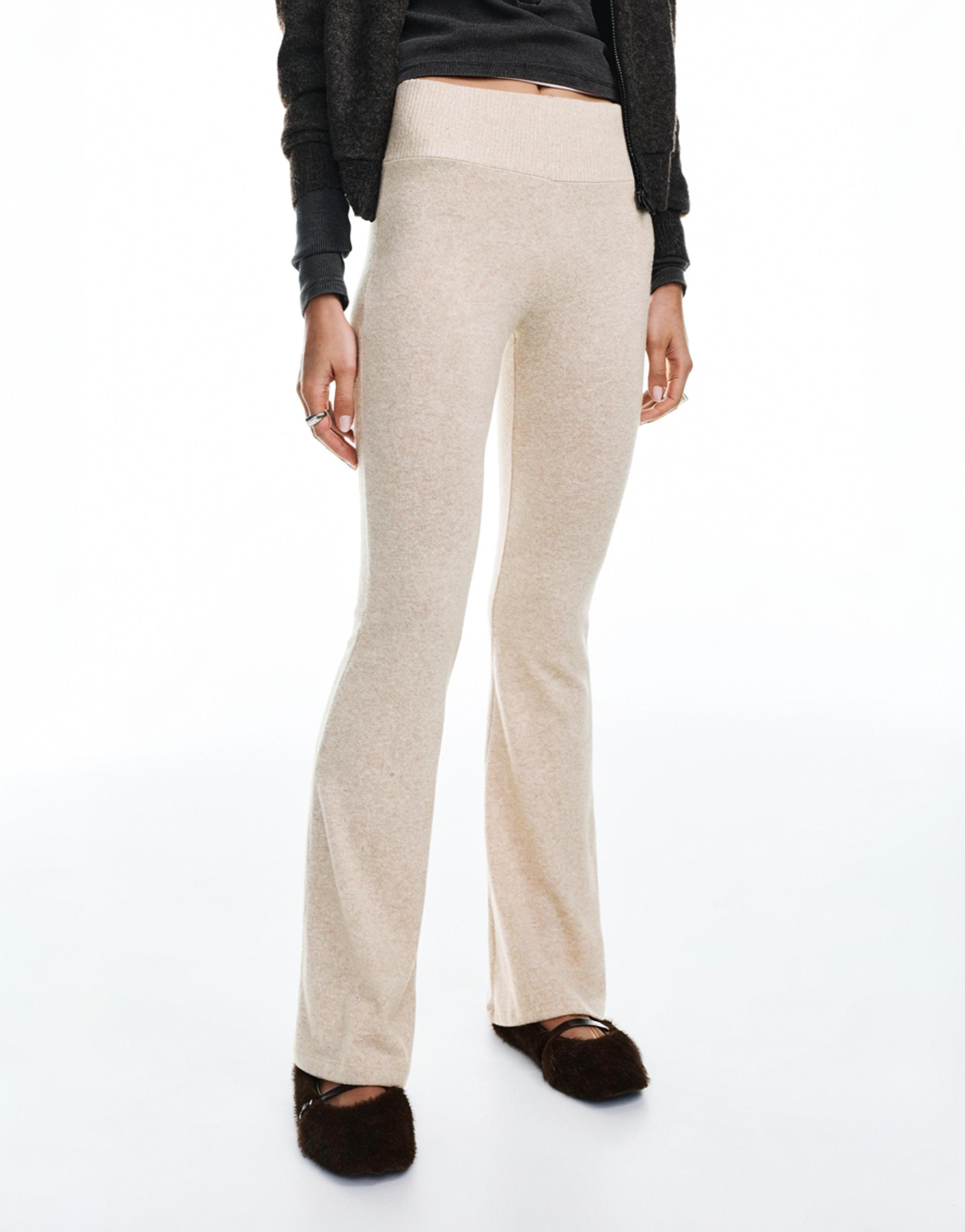 Soft touch flared trousers — Ecru