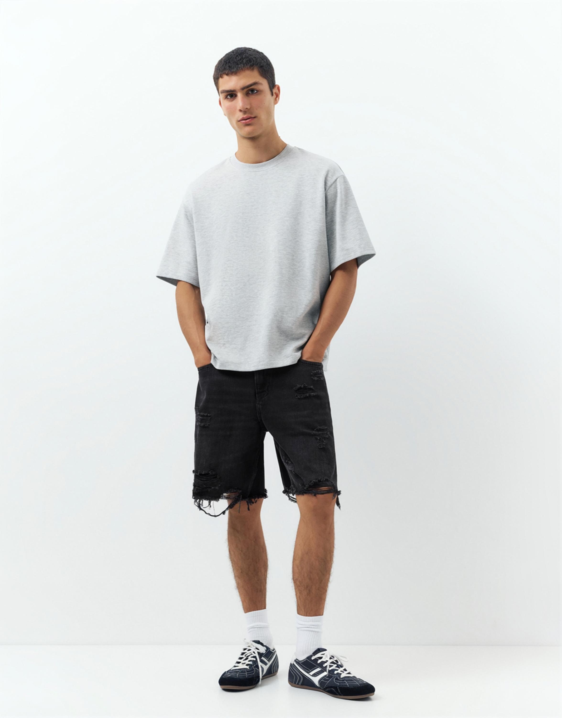 Straight-leg denim Bermuda shorts — Faded black