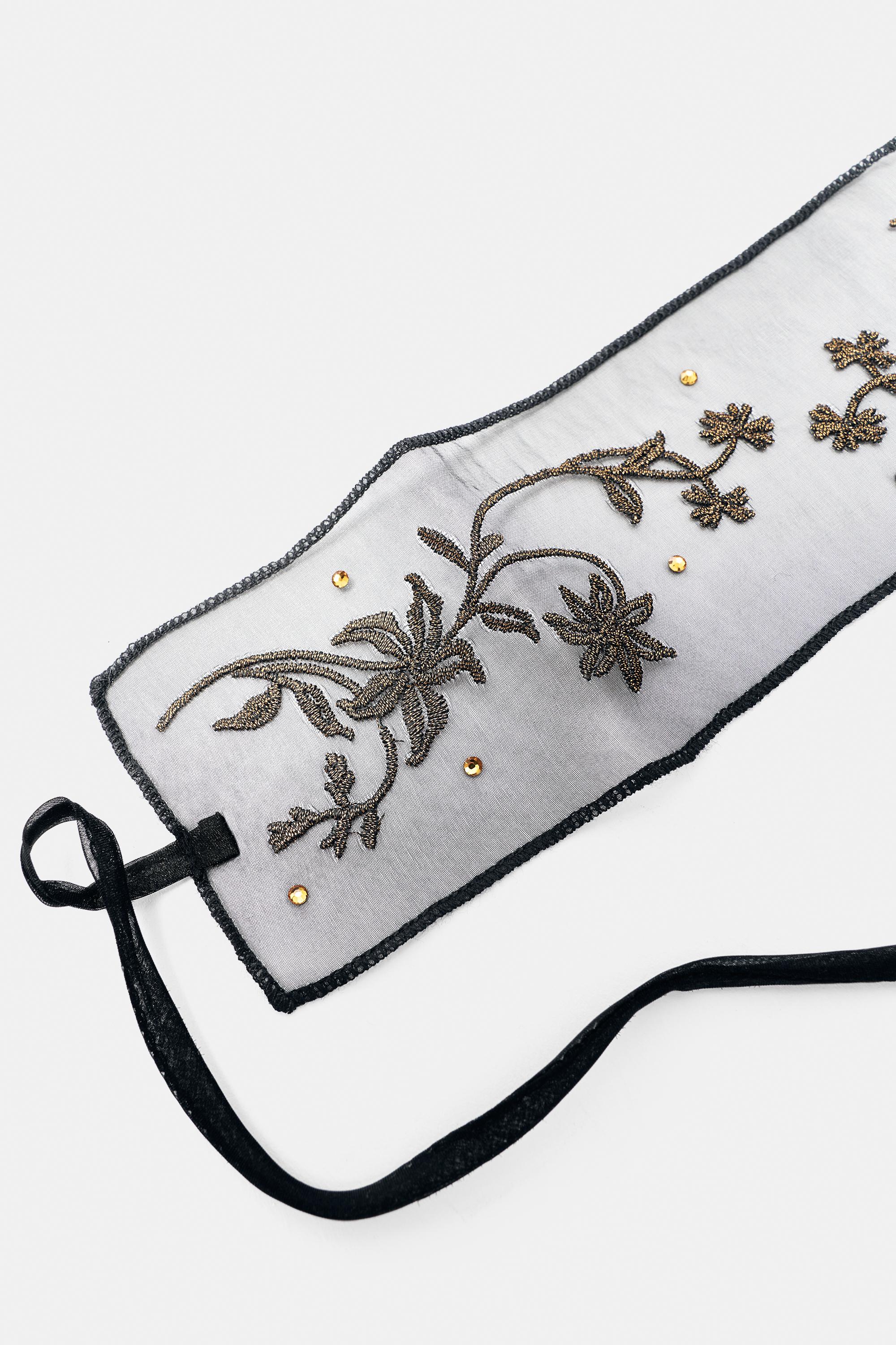 Embroidered tulle choker — Black