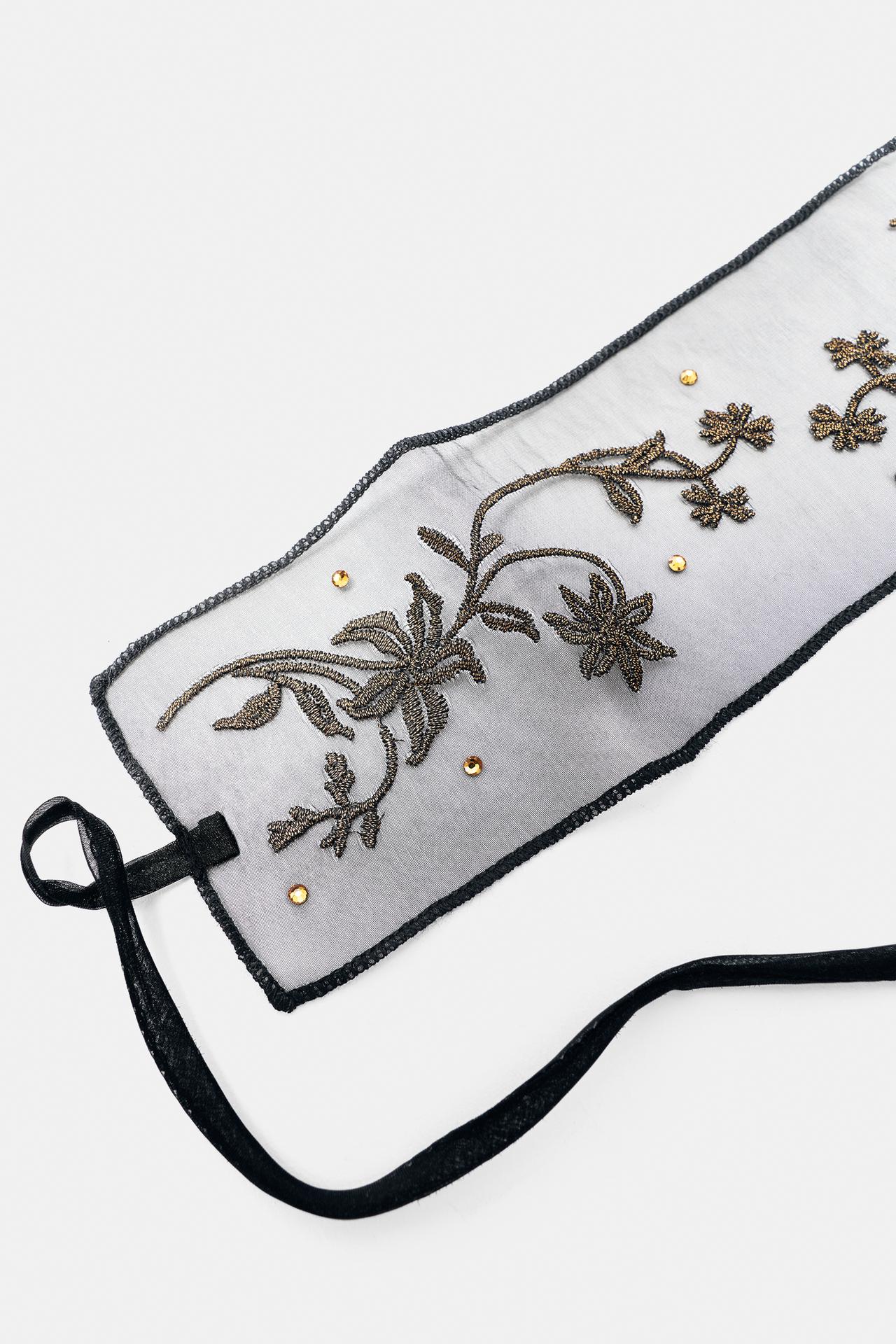 Embroidered tulle choker — Black
