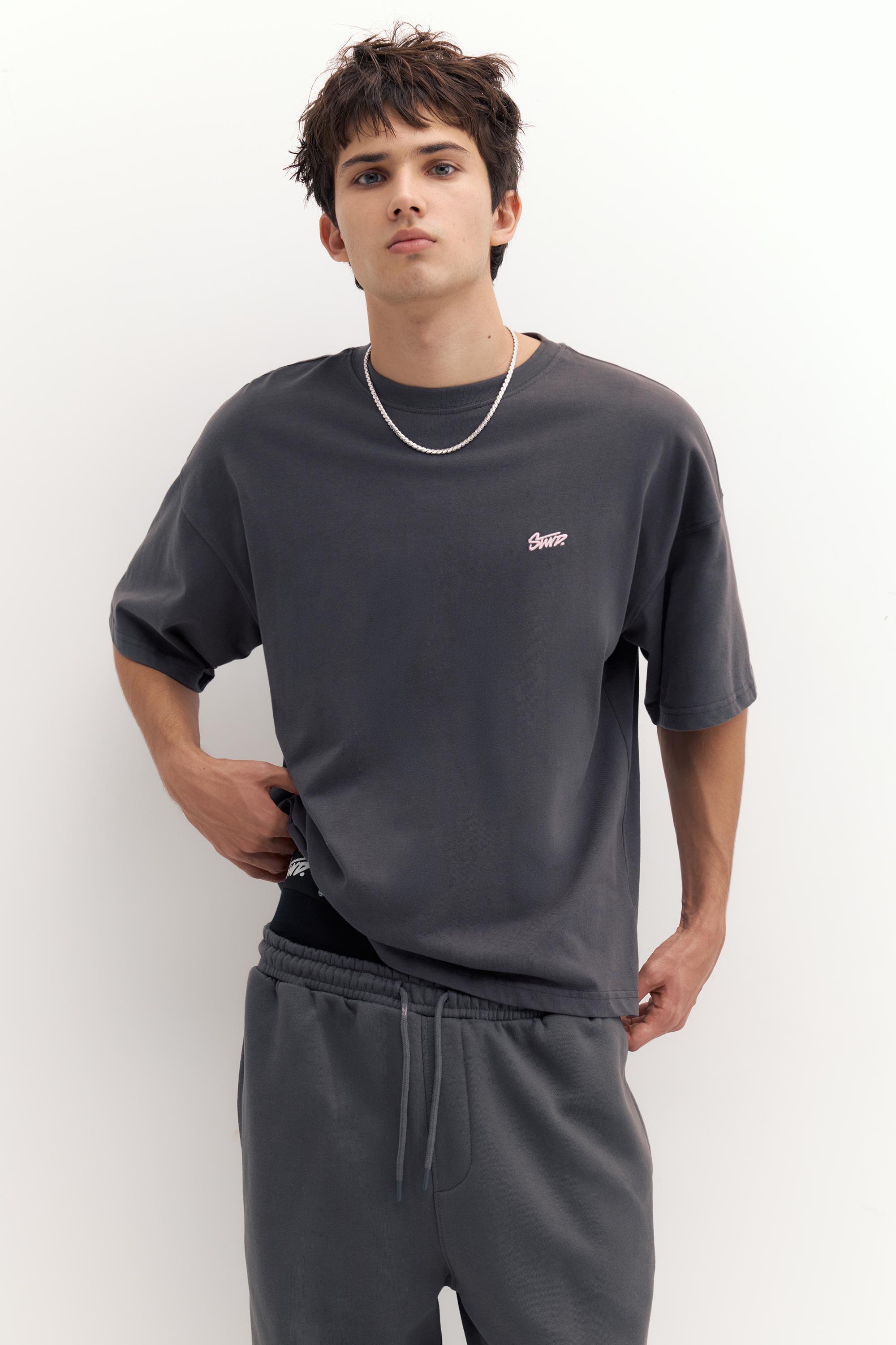 T-Shirt Boxy Logo Stwd T-Shirt Boxy Logo Stwd
