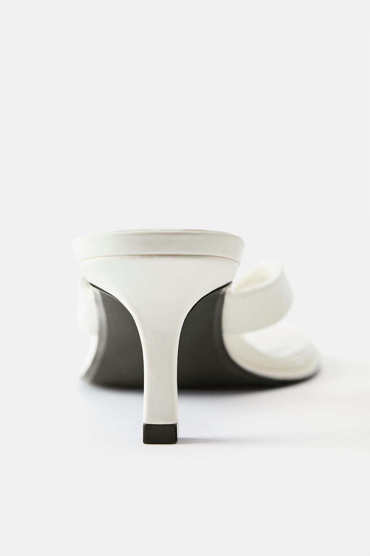 Heeled sandals — Ecru