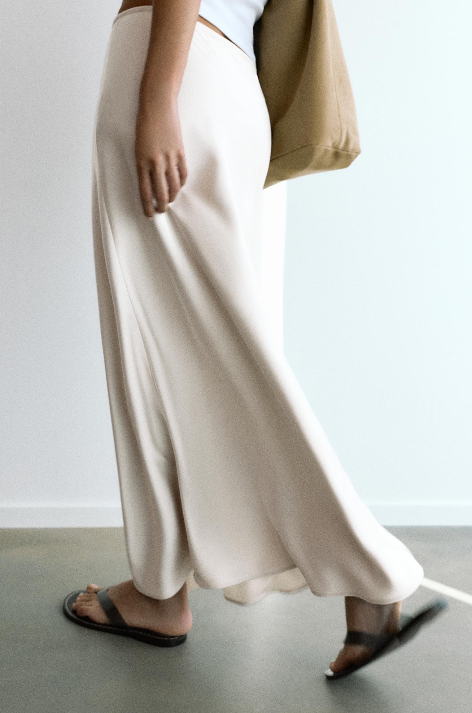 Satin midi skirt — Ecru