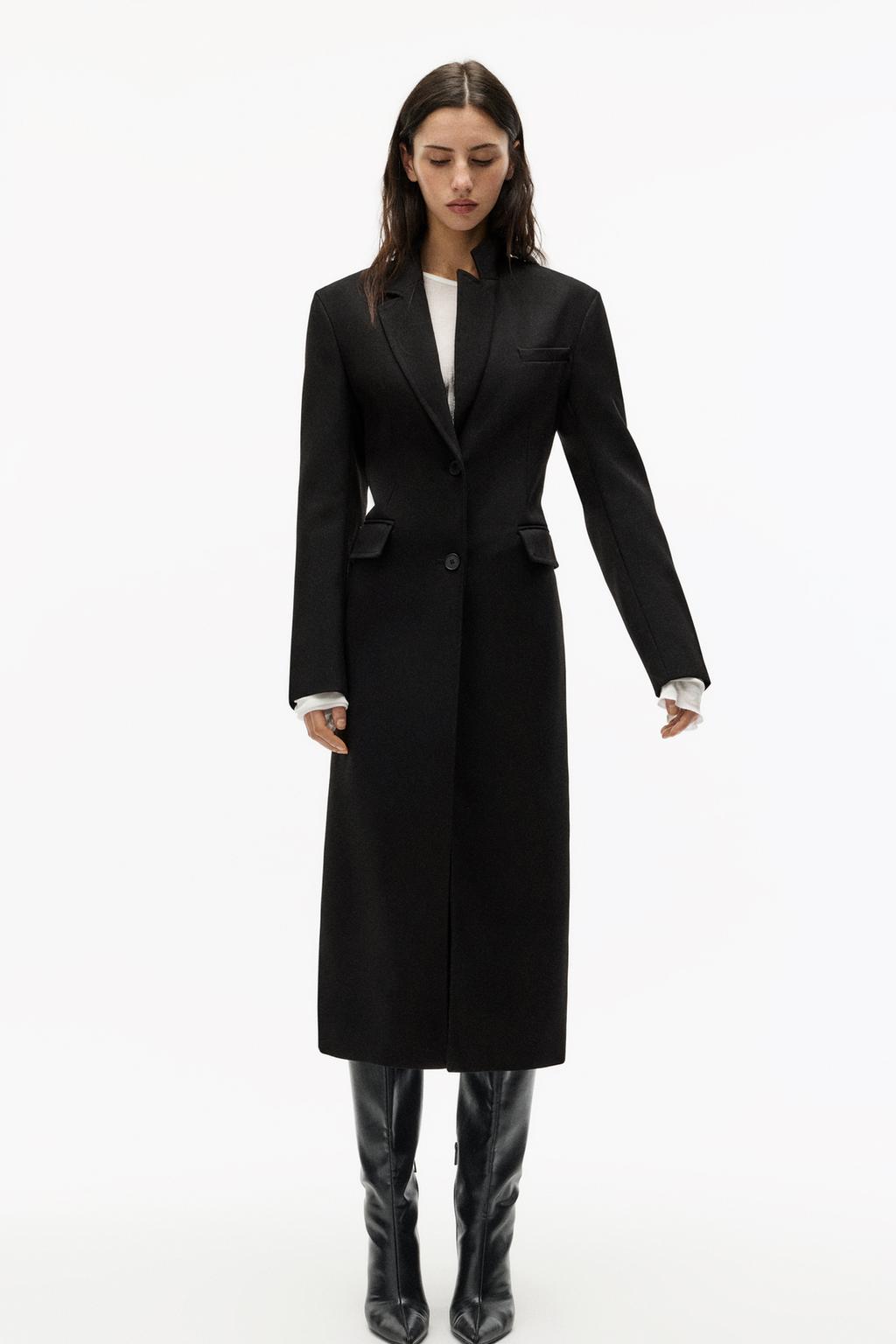 Langer, figurbetonter Mantel aus Lodentuch PULL&BEAR