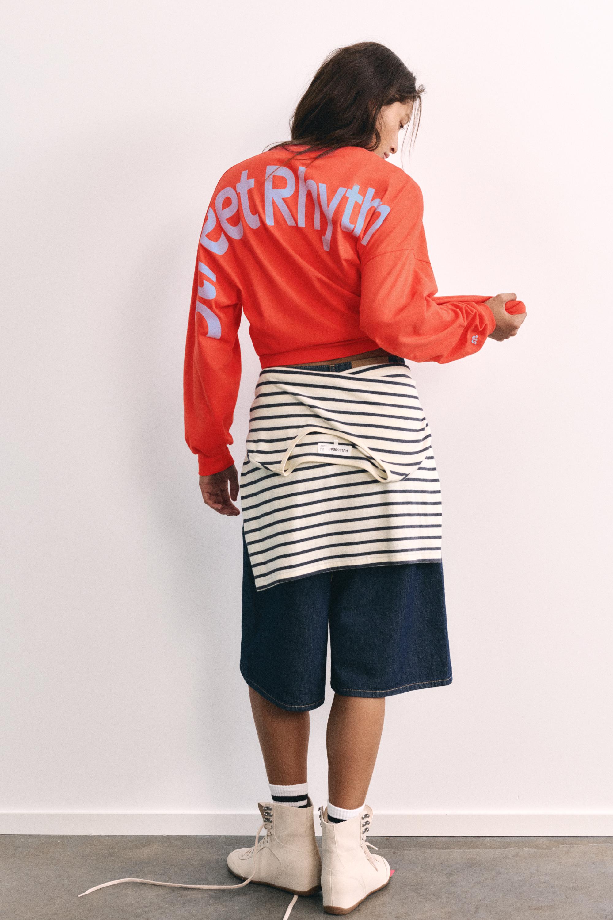 Oversize graphic T-shirt — Bright red