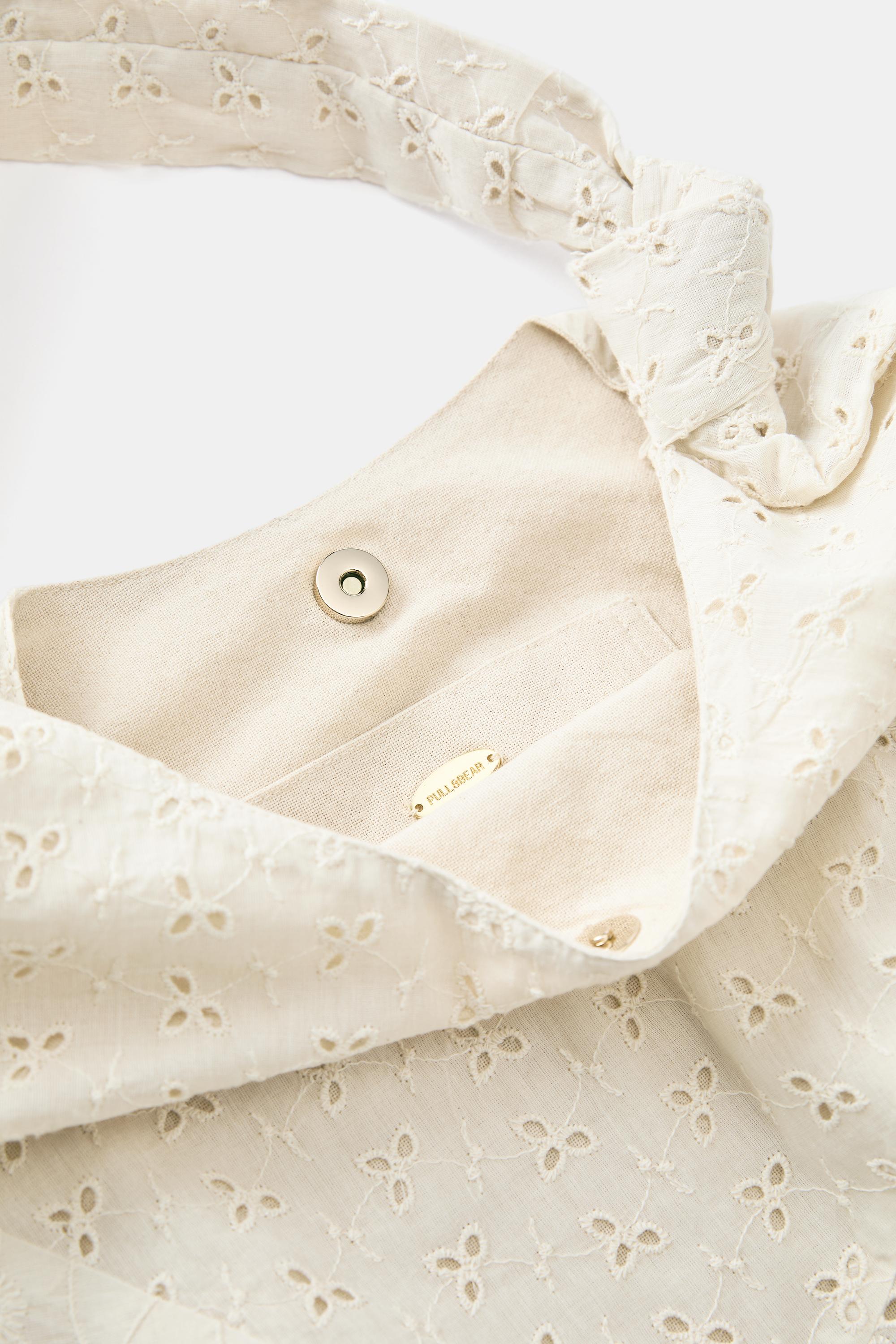 Embroidered tote bag — Ecru