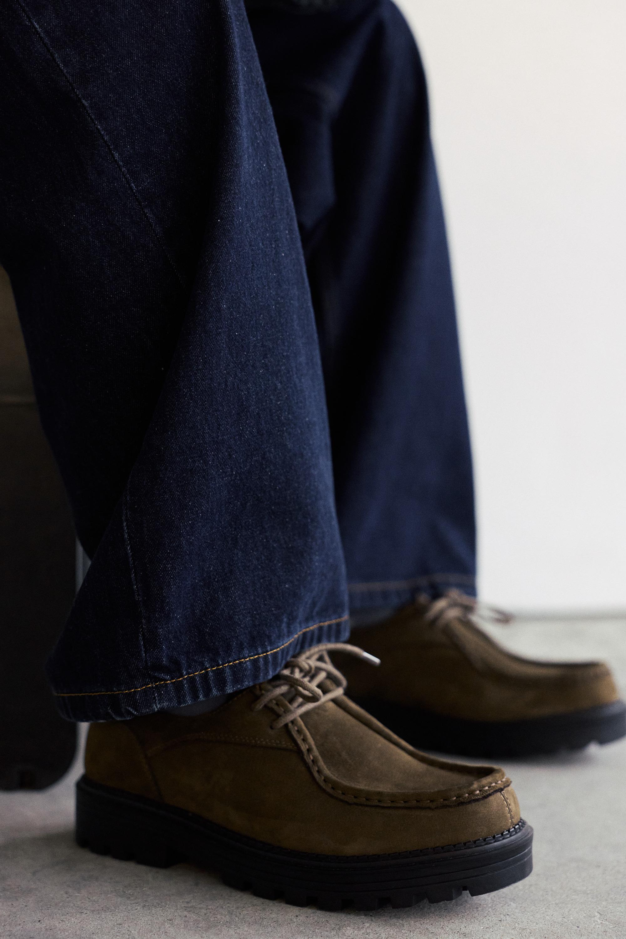 Flache Schnürschuhe Aus Leder