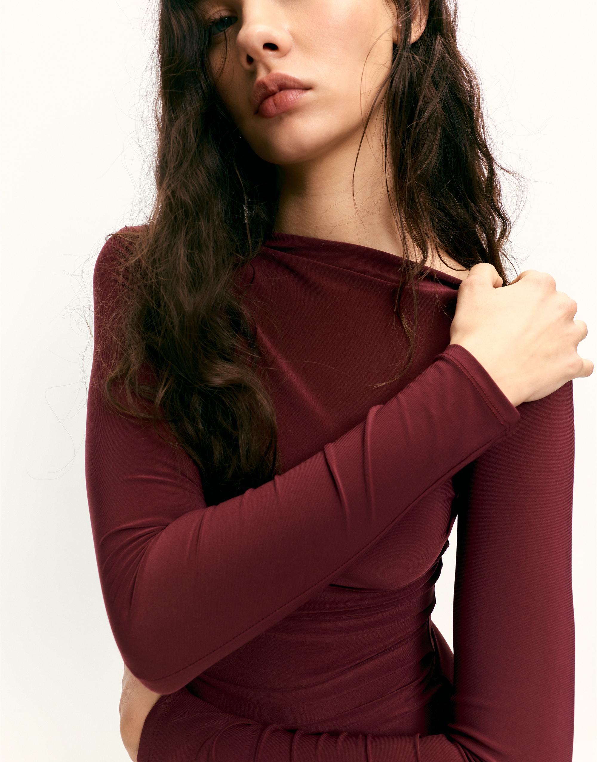 Drape detaylı yumuşak midi elbise - Görsel 24