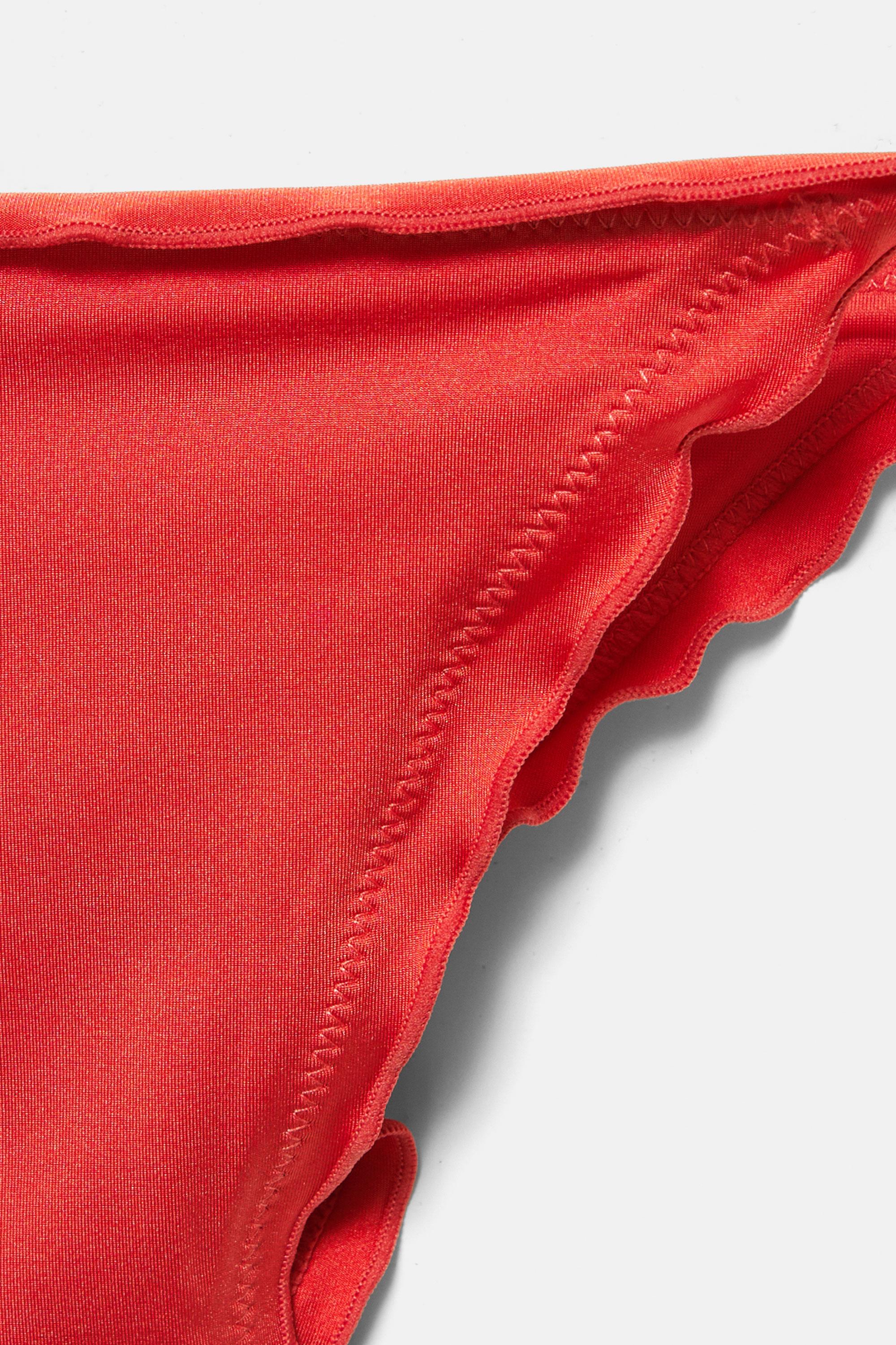 Ruffled bikini bottoms — Red