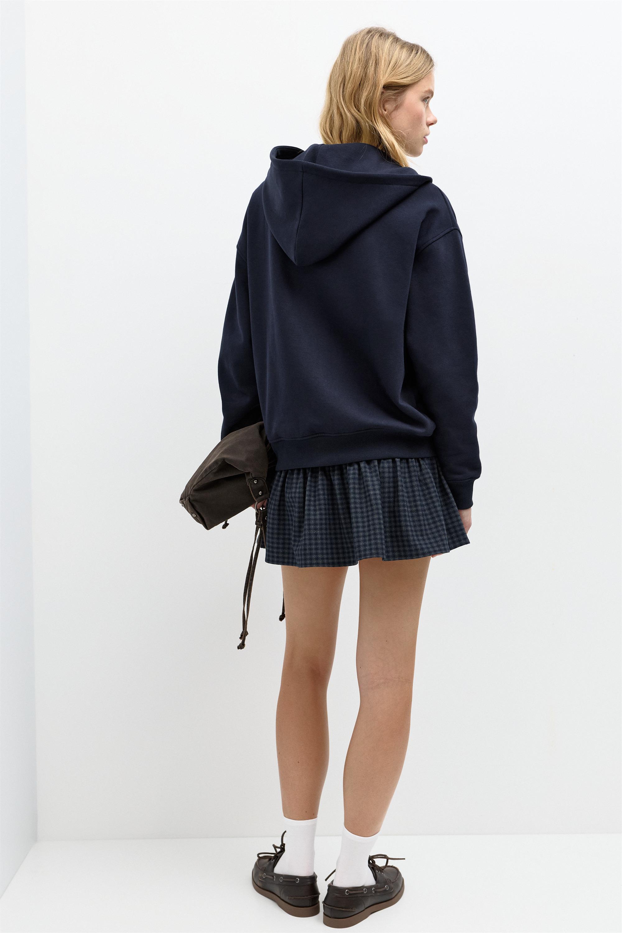 Grafik fermuarlı kapüşonlu sweatshirt - Görsel 6