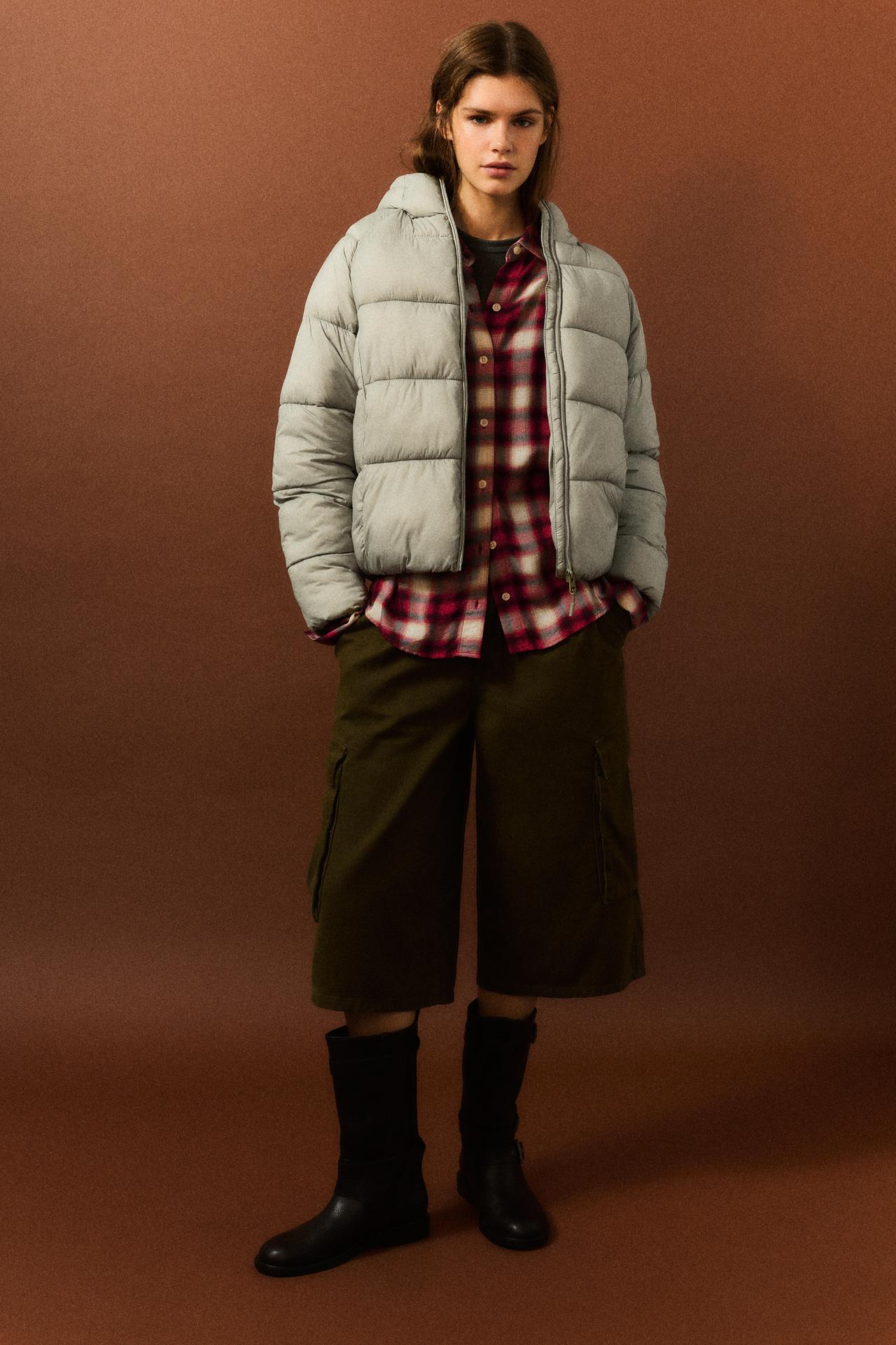 Hooded puffer jacket — Pale khaki