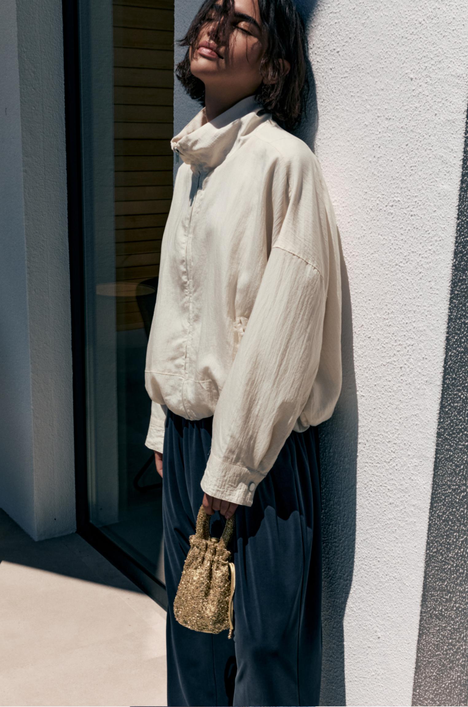 Beaded bag — Gold