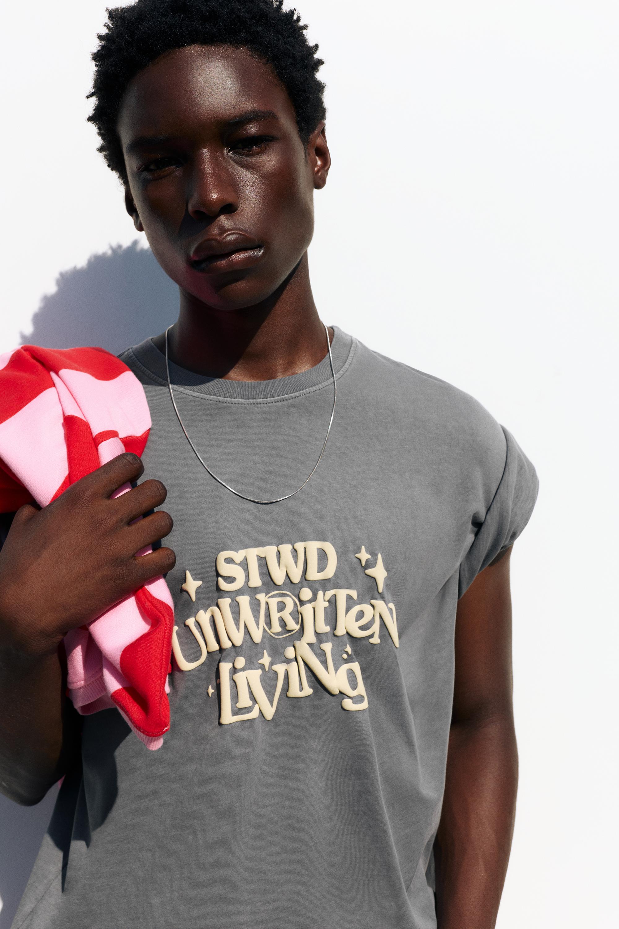 STWD Unwritten Living T-shirt — Medium grey