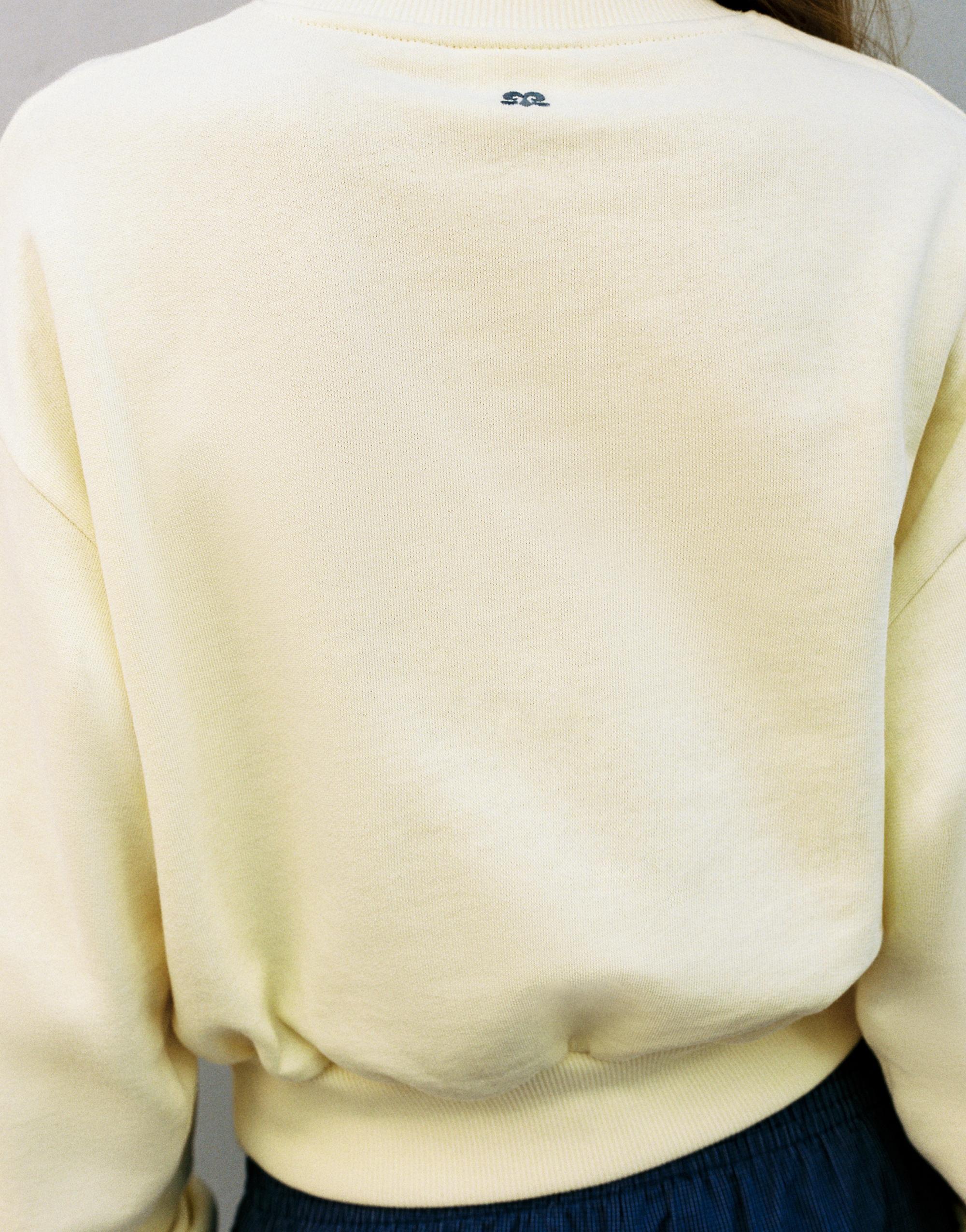 Round neck sweatshirt — Pale yellow