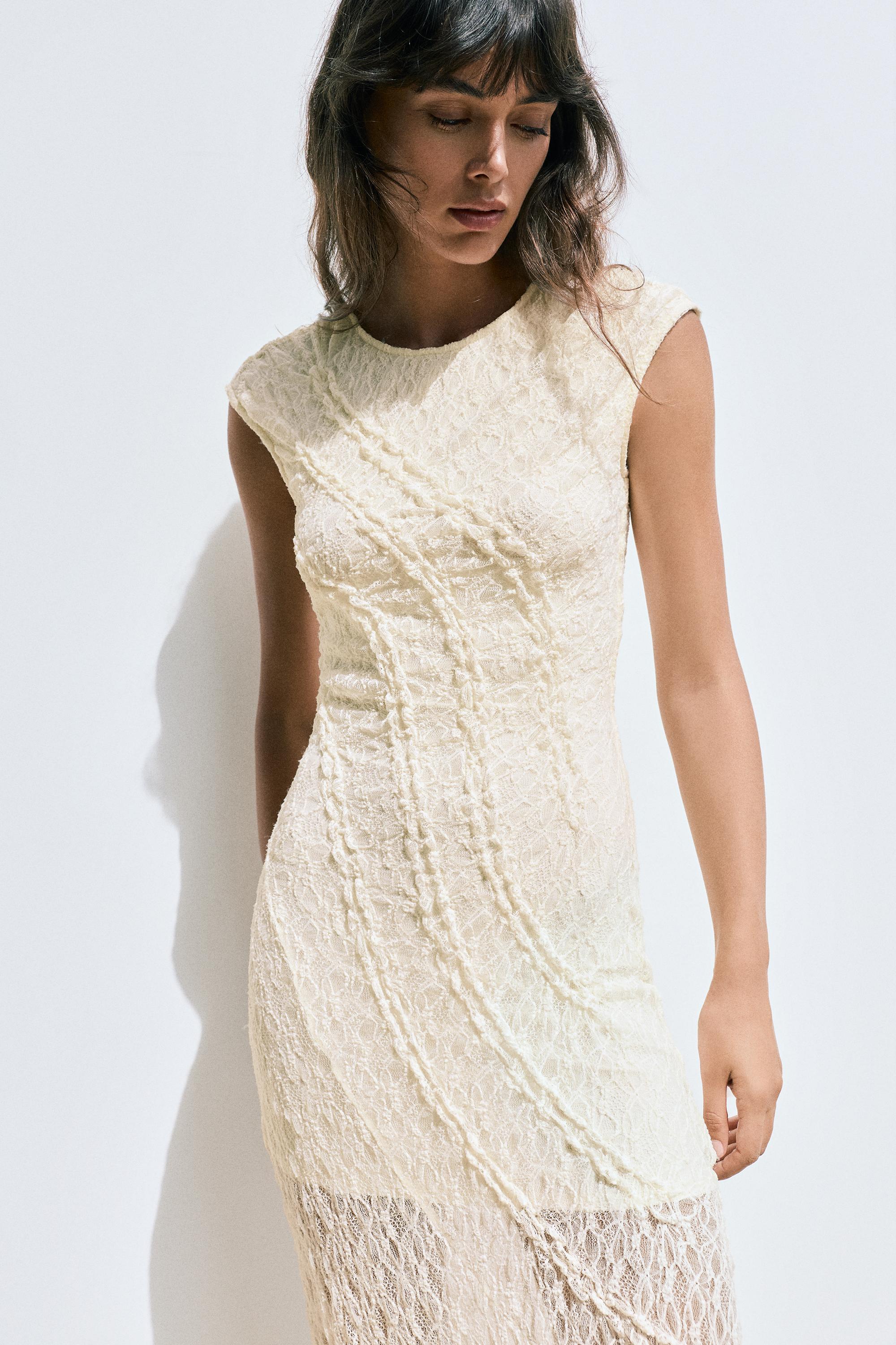 Fitted lace midi dress — Ecru