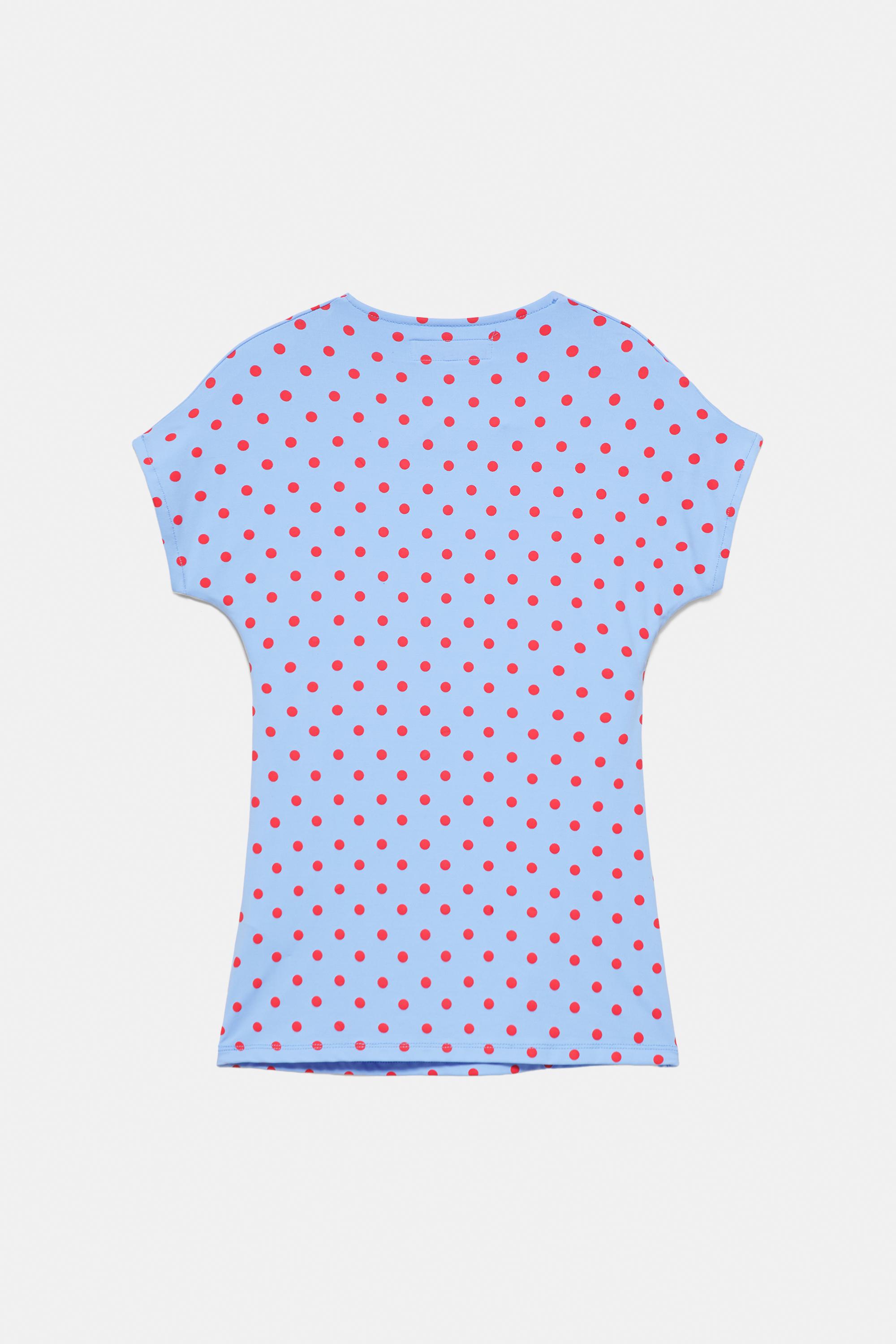 Cut-out T-shirt — Pastel blue