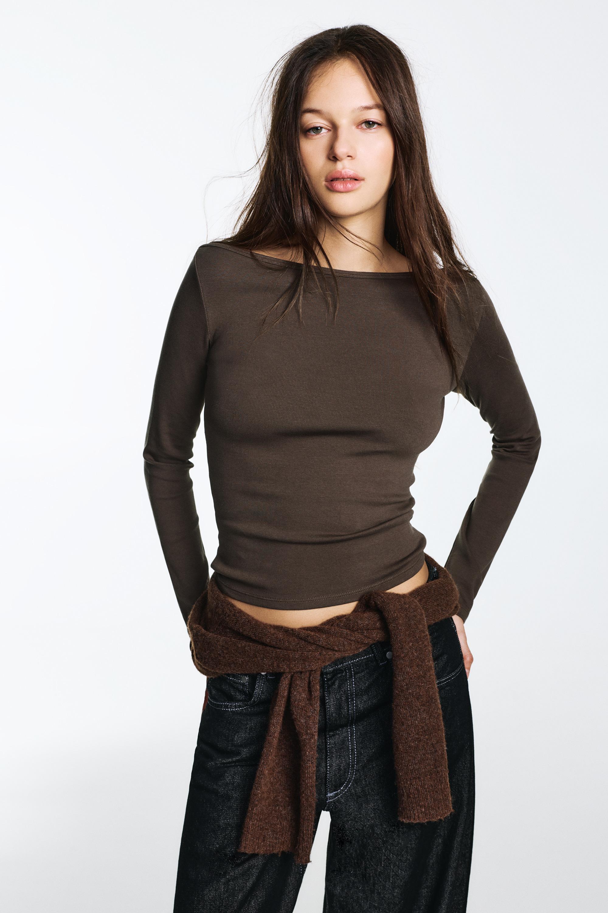 Uzun kollu geniş yaka t-shirt - Görsel 58