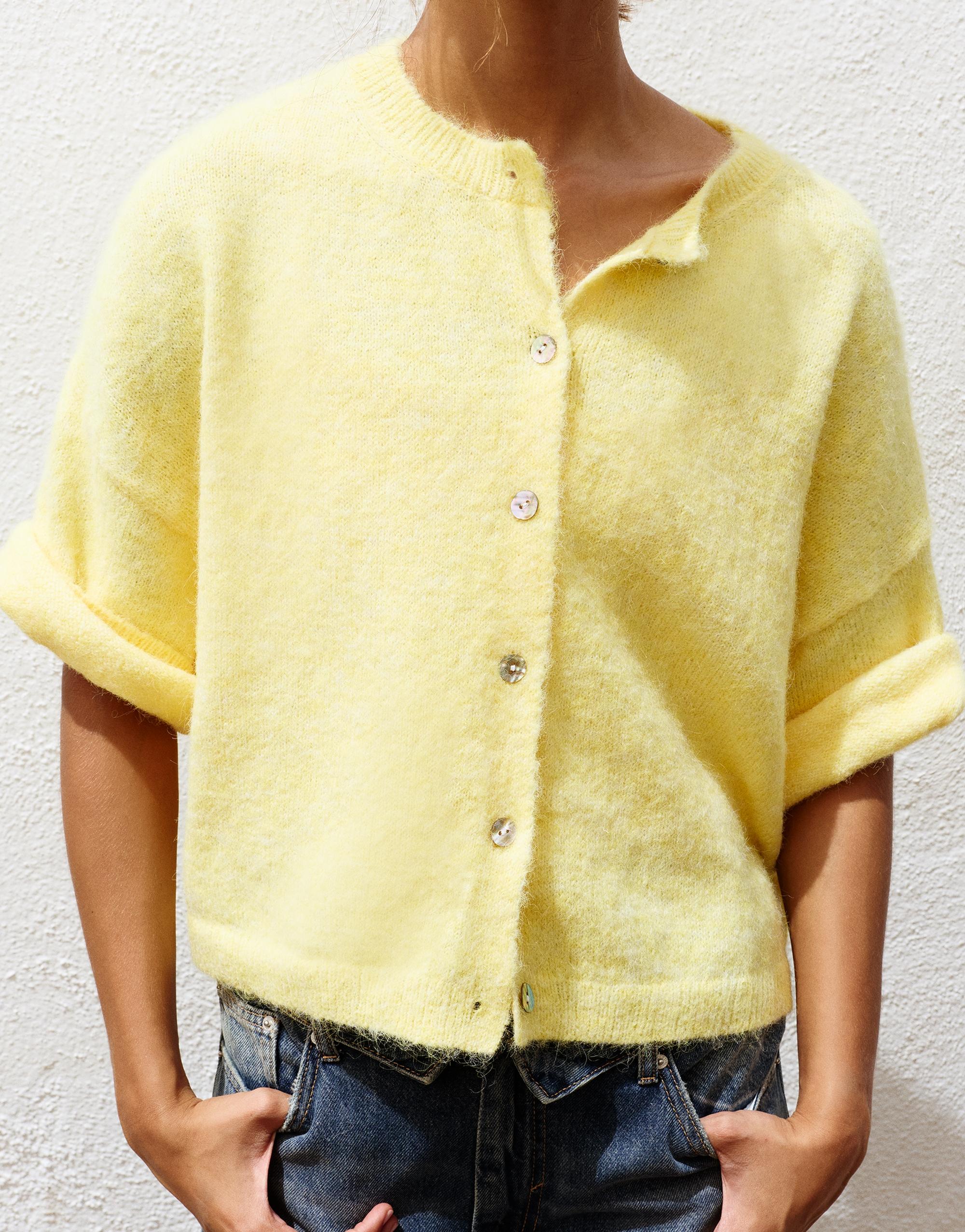 Short sleeve cardigan — Yellow