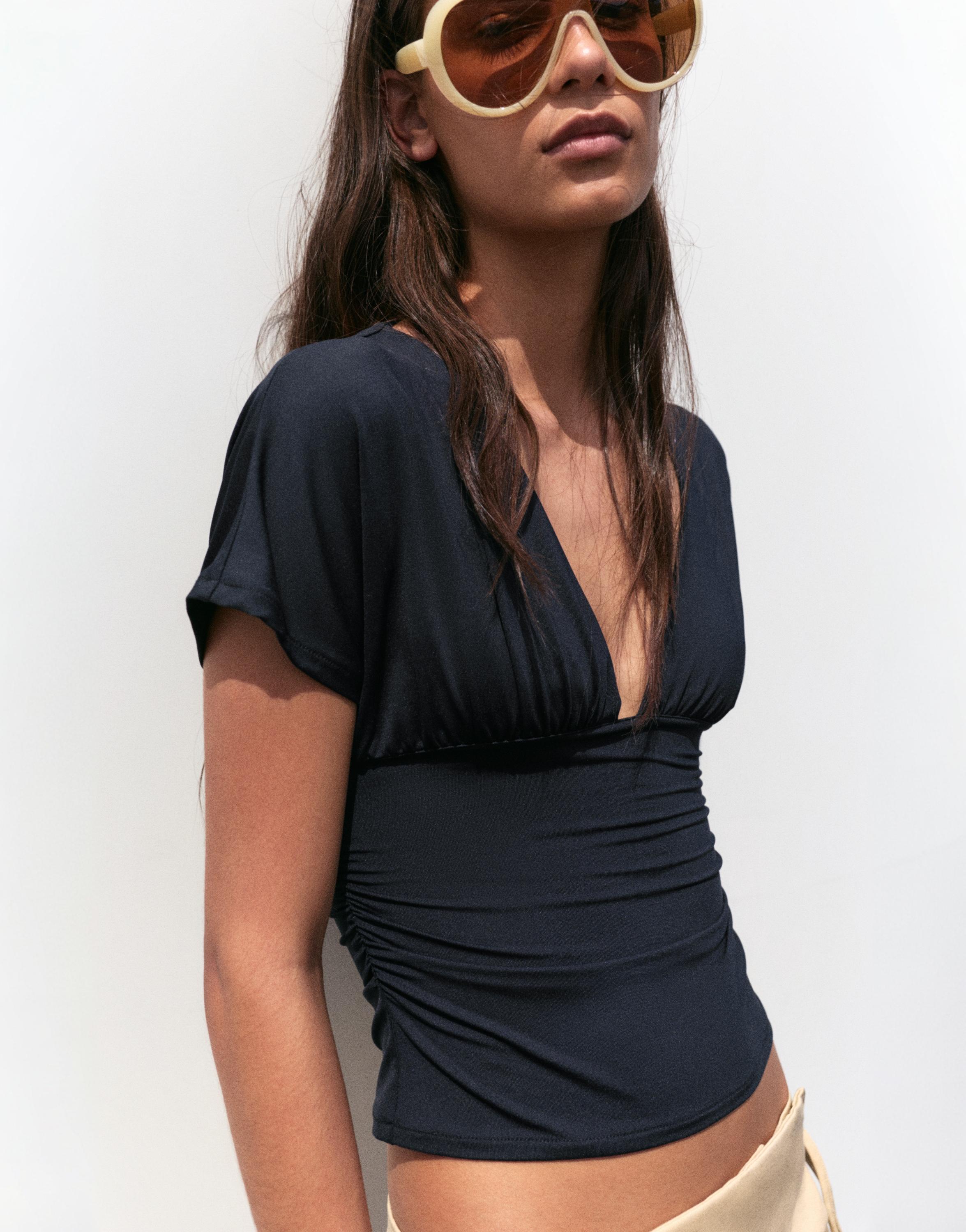 Gathered V-neck top — Black