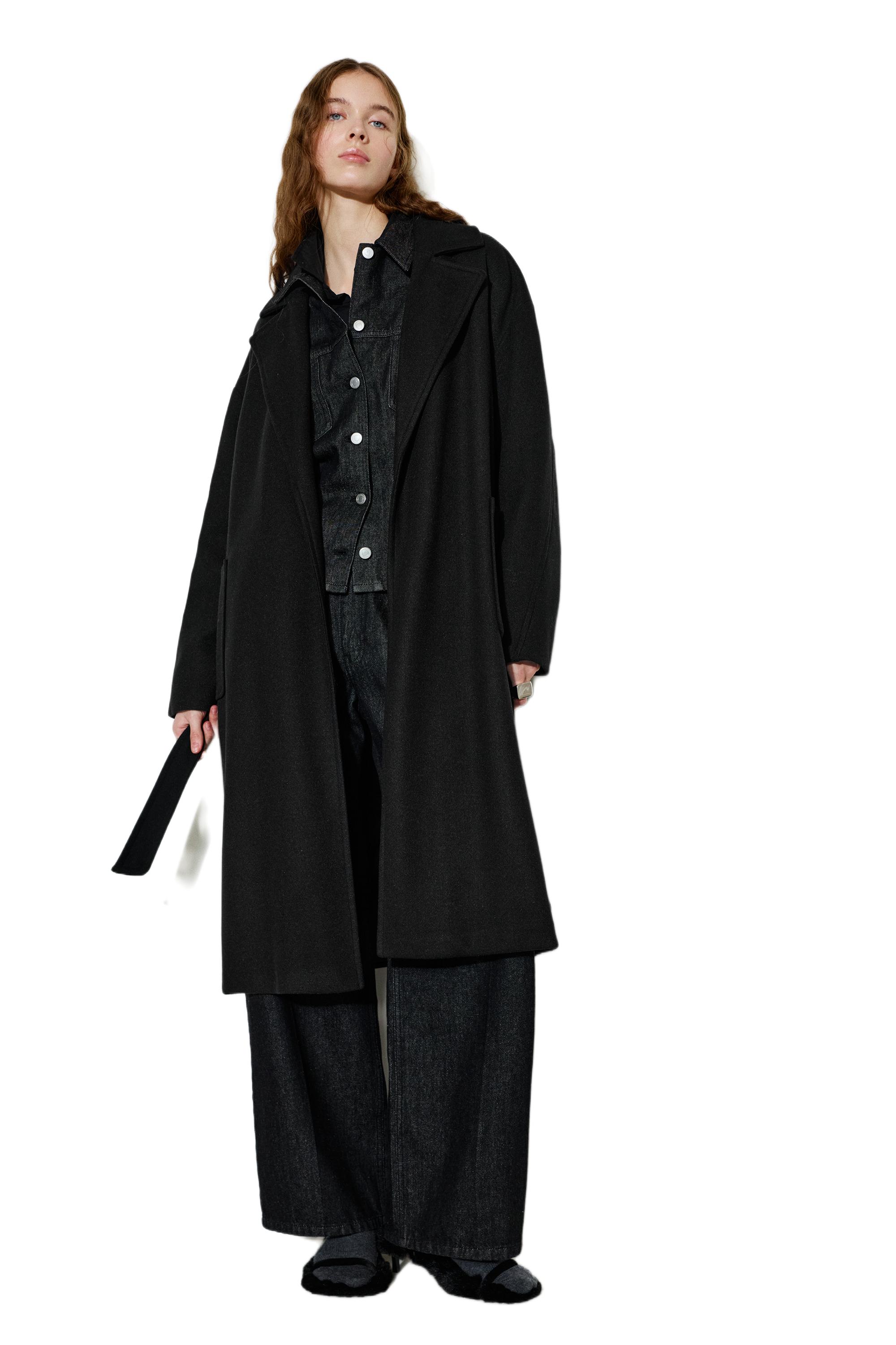 Long felt coat with belt — Black