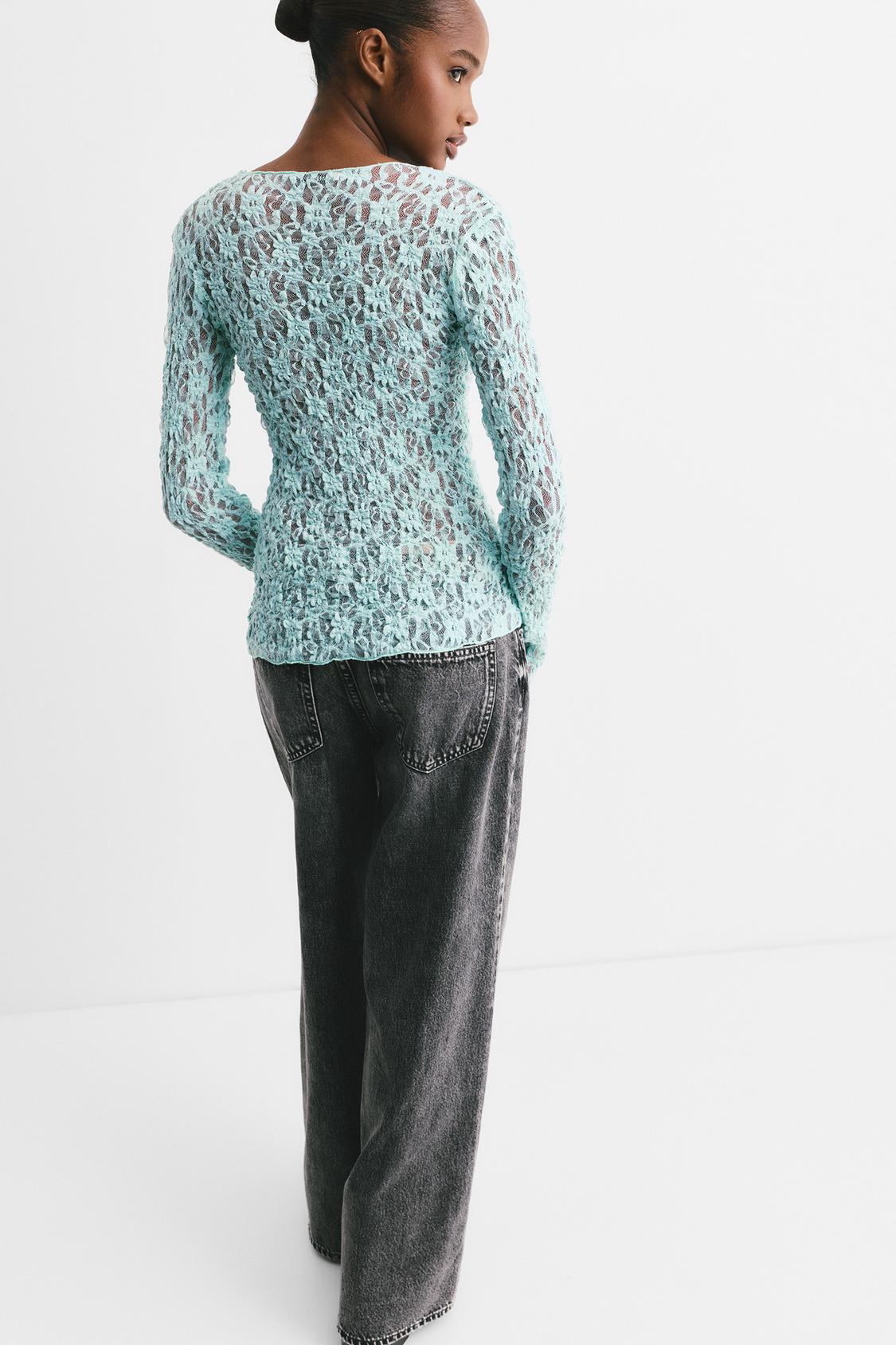 Top manga larga encaje PULL&BEAR