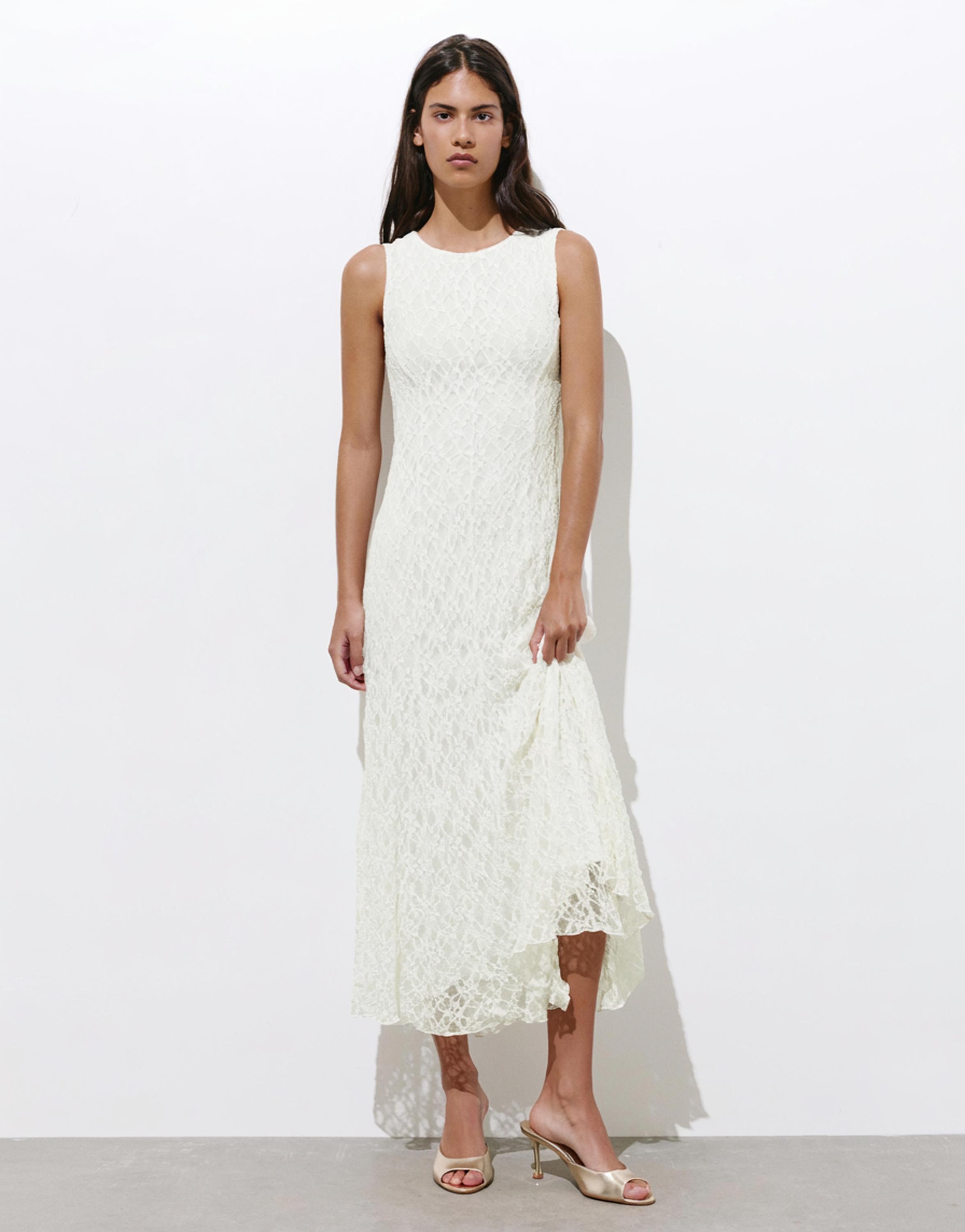 Fitted lace midi dress — Ecru
