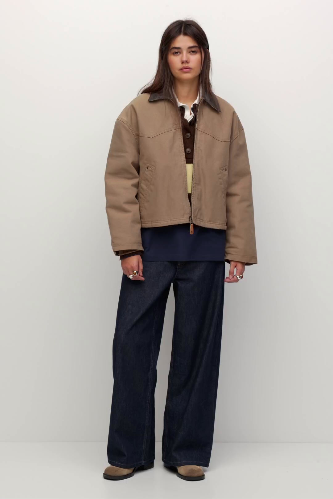 Jacket with contrast collar and zip - pull&bear