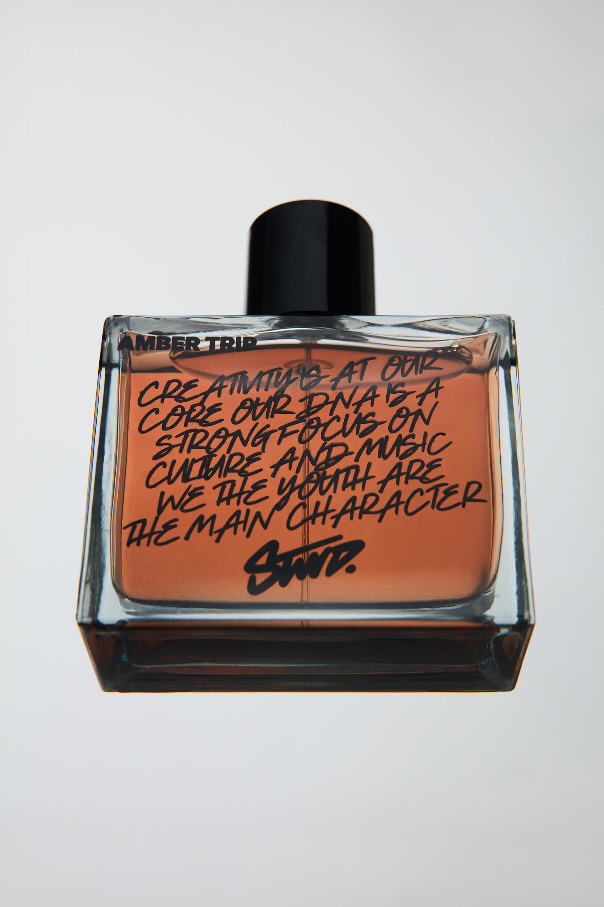 b*n様 Peace Amber Note & Vintage & The Pe Parfum Amber Trip | Pull&Bear Romania / România