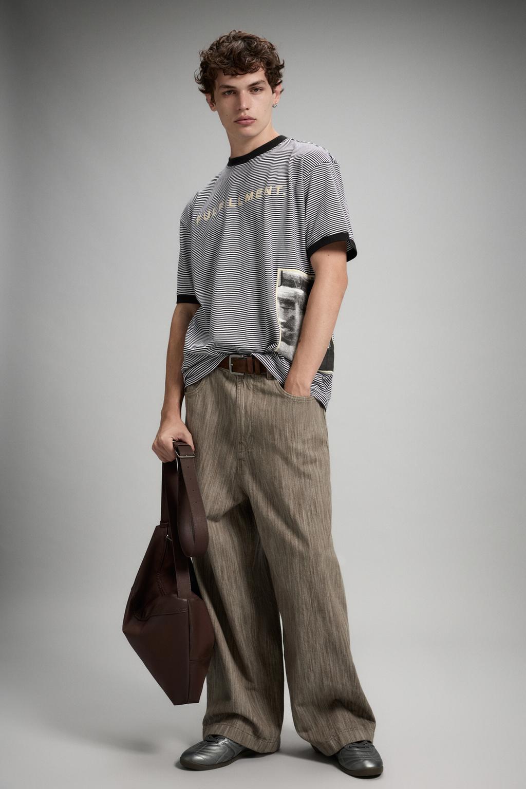 Camiseta rayas fotografía PULL&BEAR