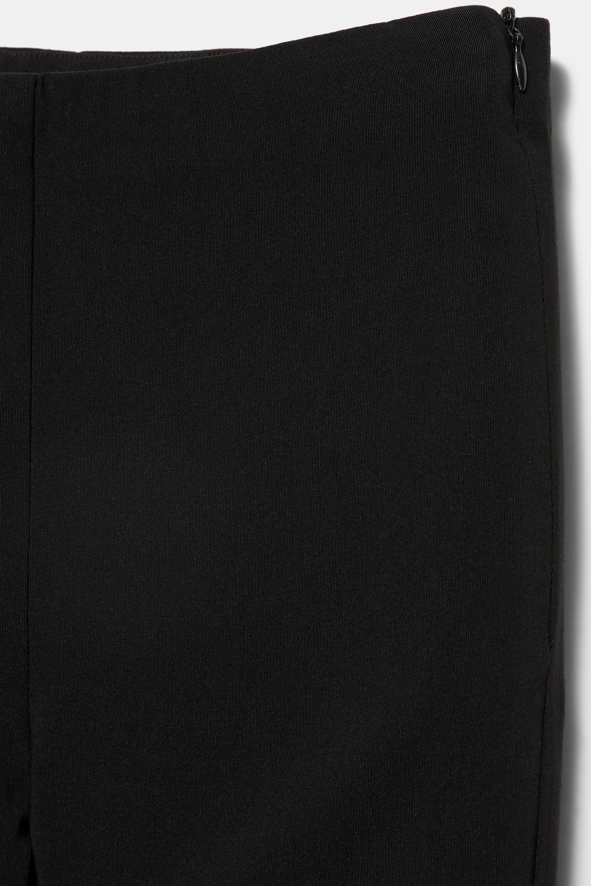 Capris — Black