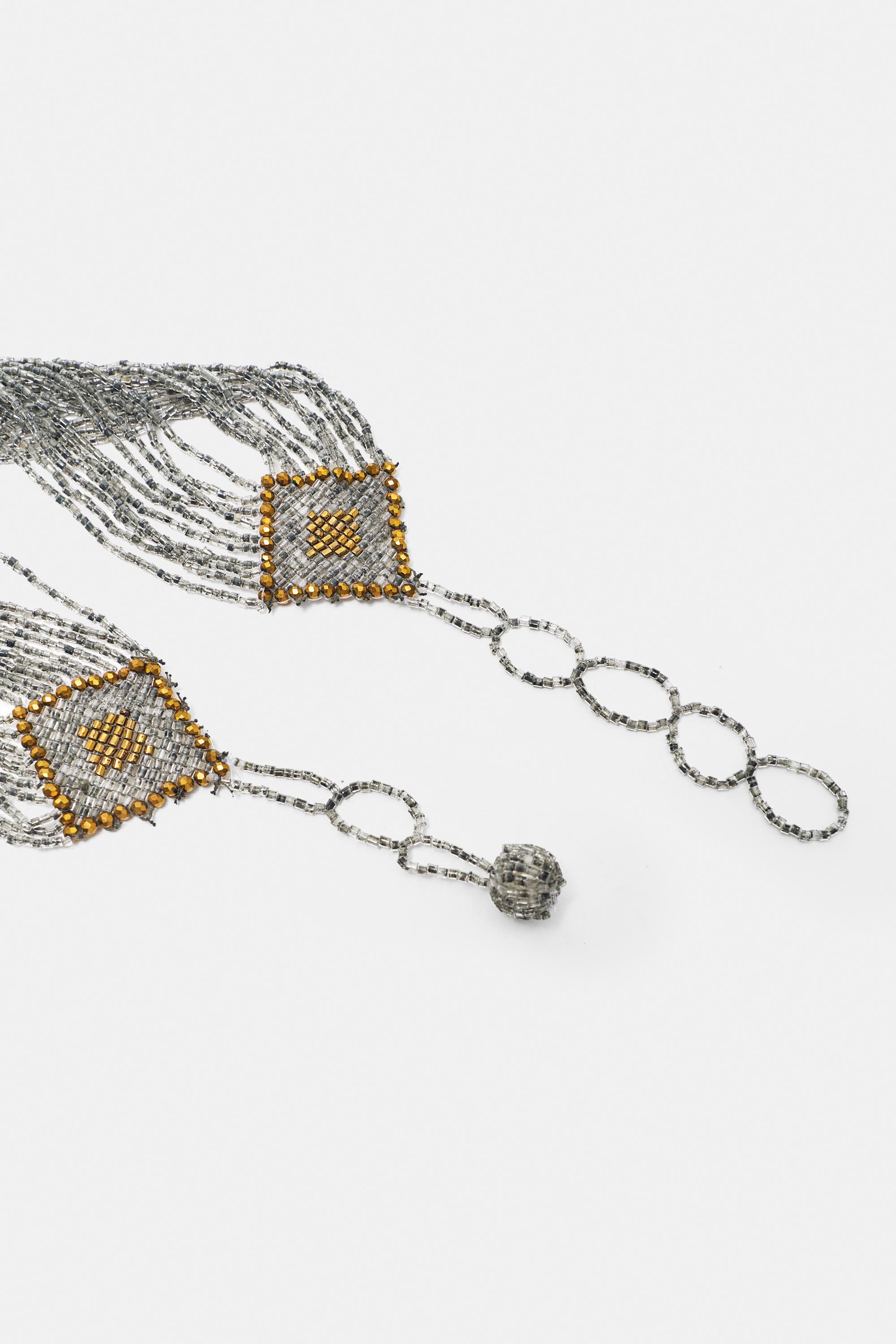 Beaded choker necklace — Silver