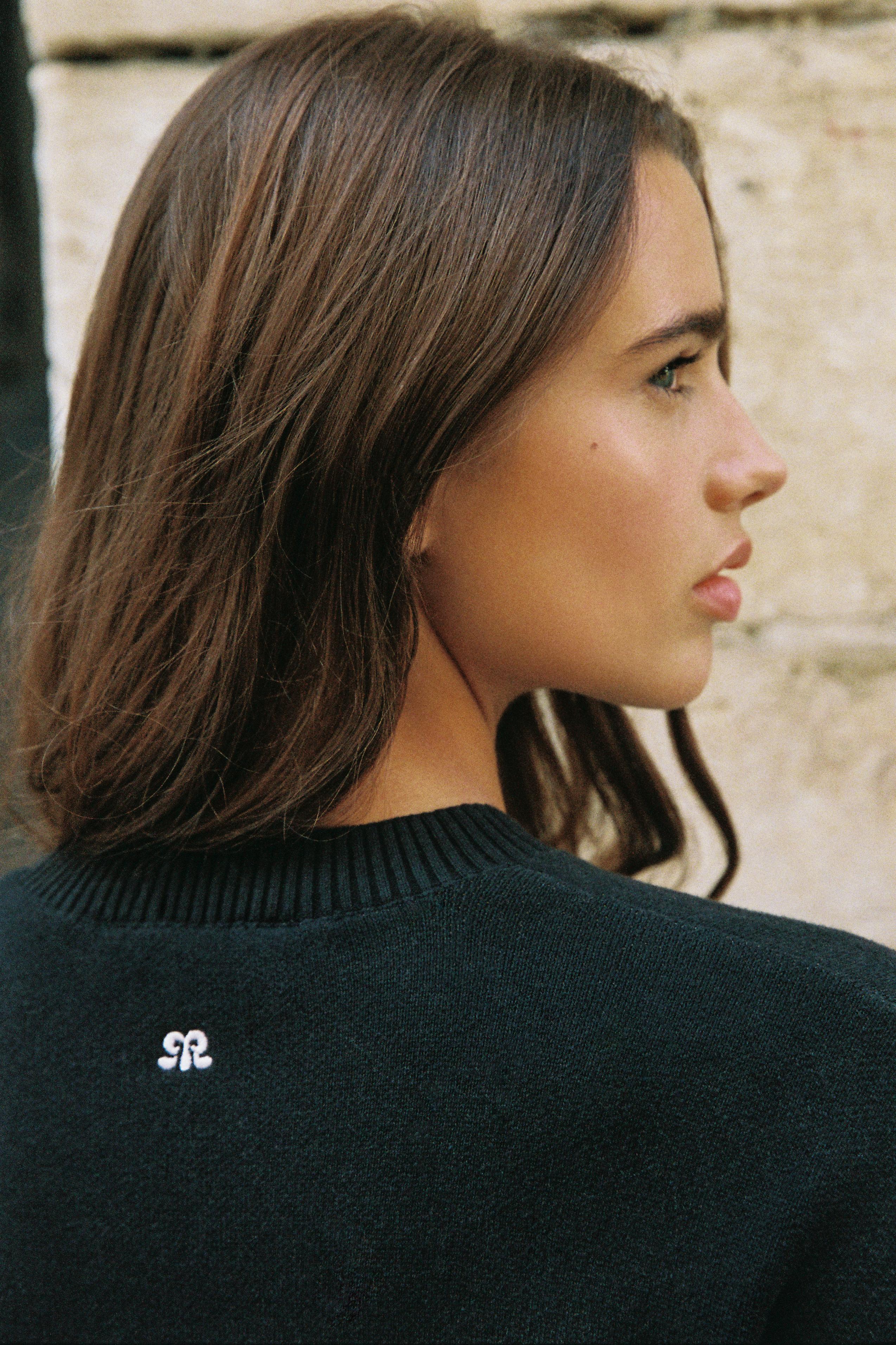 Pull&Bear 19 numara grafik baskılı siyah kazak