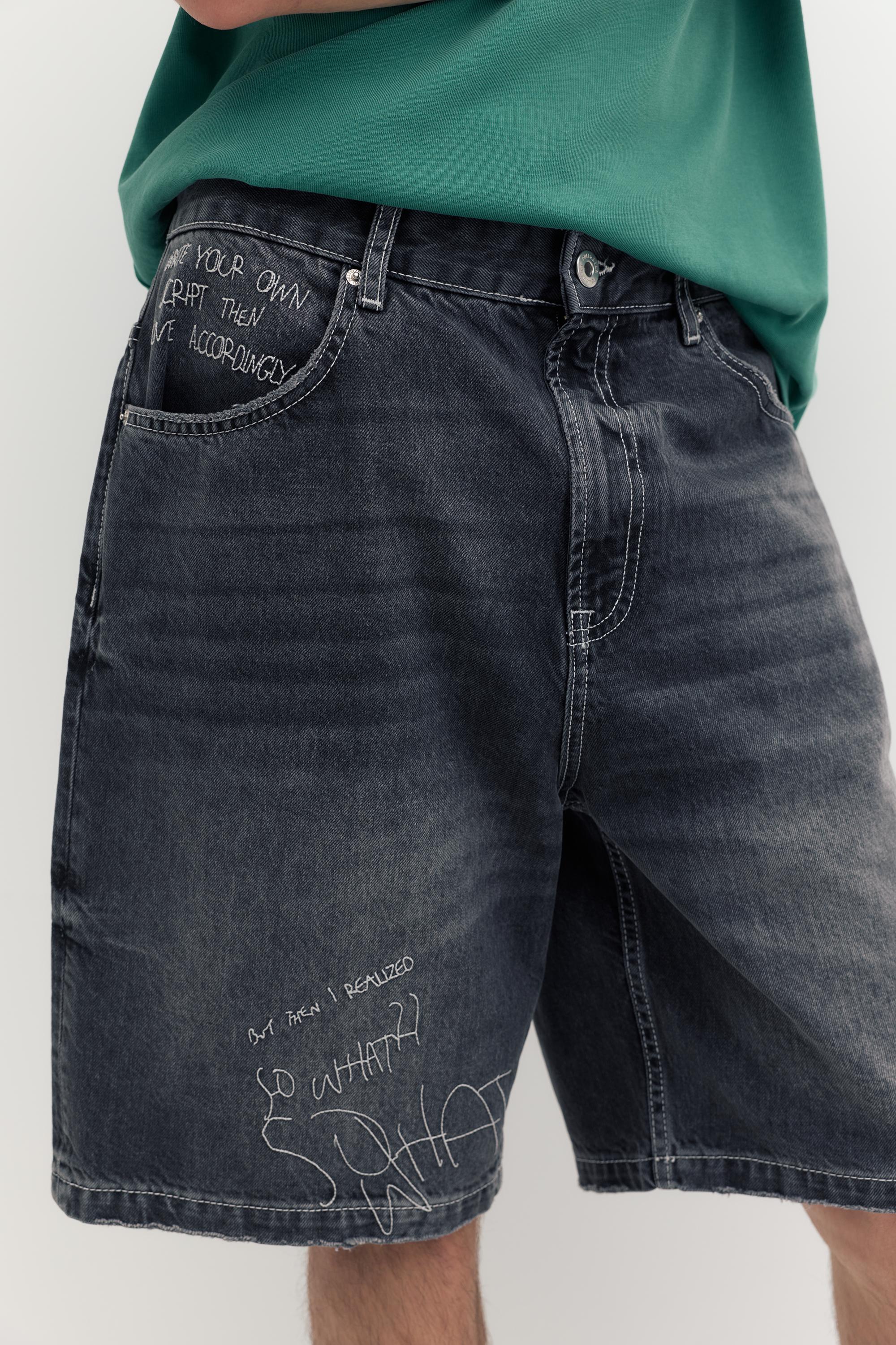 Embroidered baggy denim Bermuda shorts — Faded black