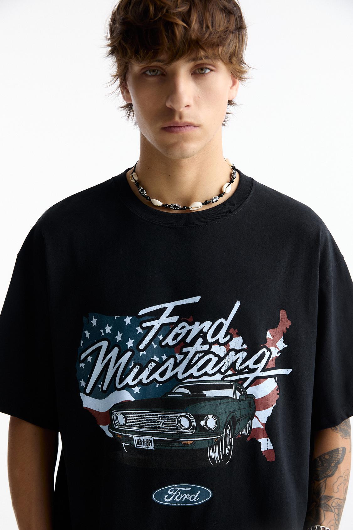 Schwarzes T-Shirt Ford Mustang - PULL&BEAR