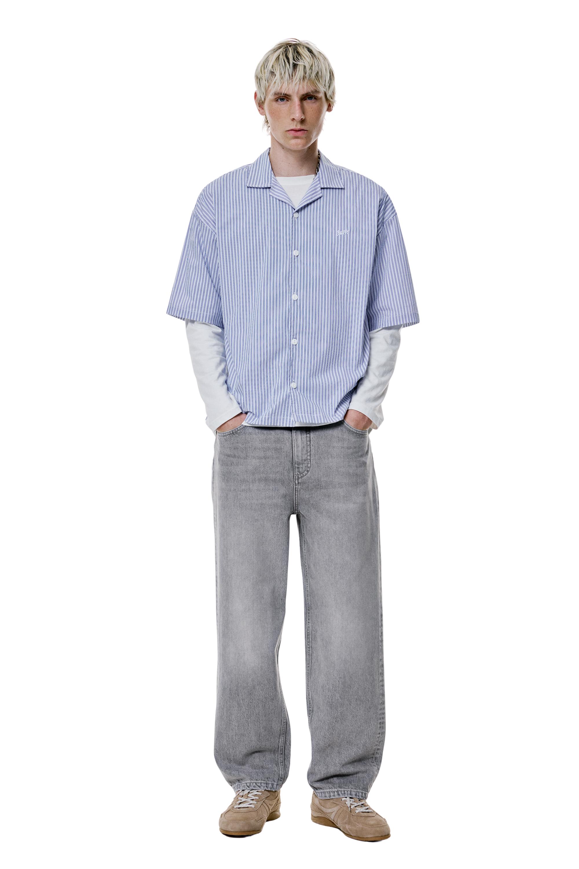 Baggy jeans — Pale grey
