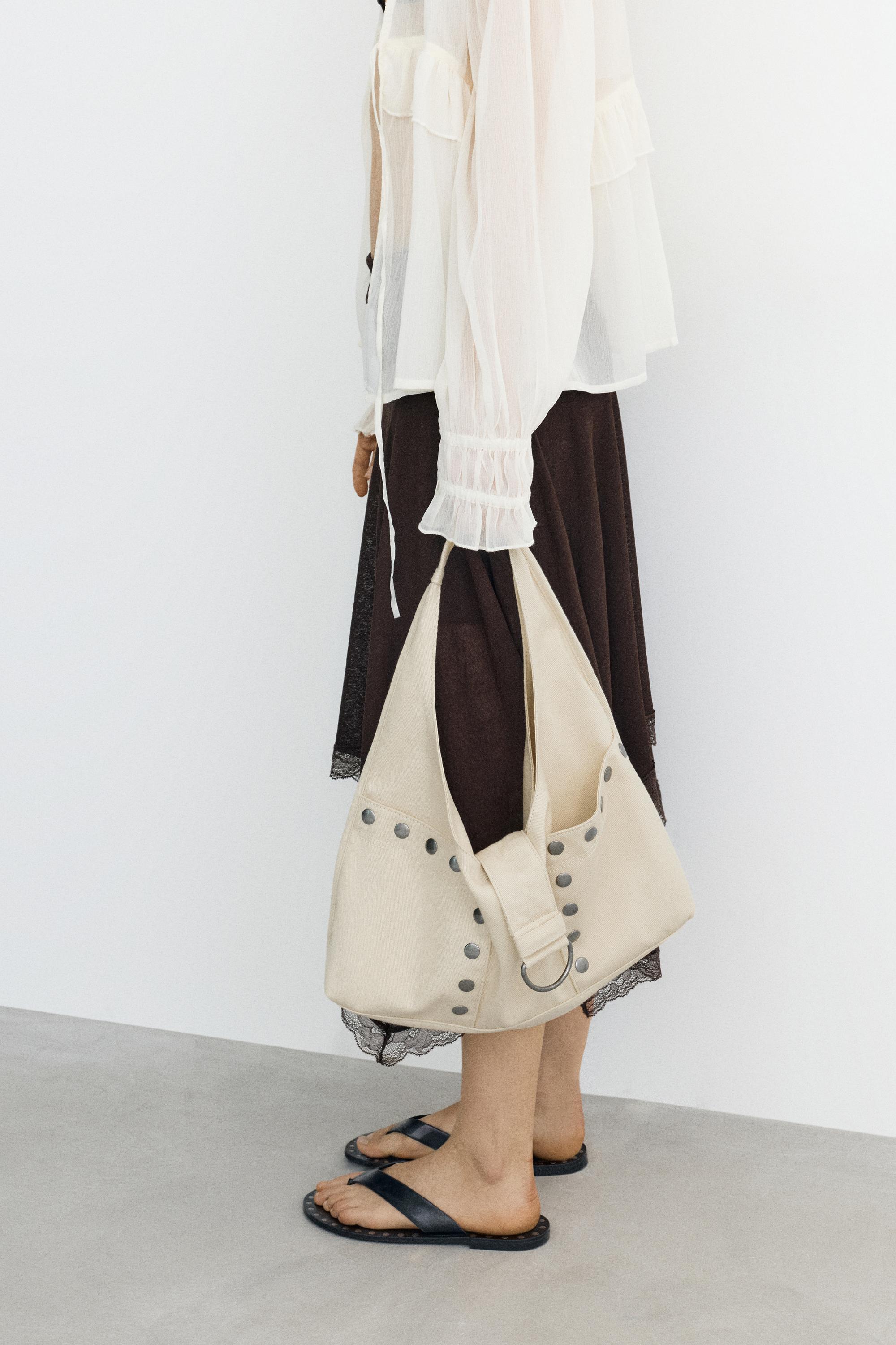 Studded shoulder bag — Ecru