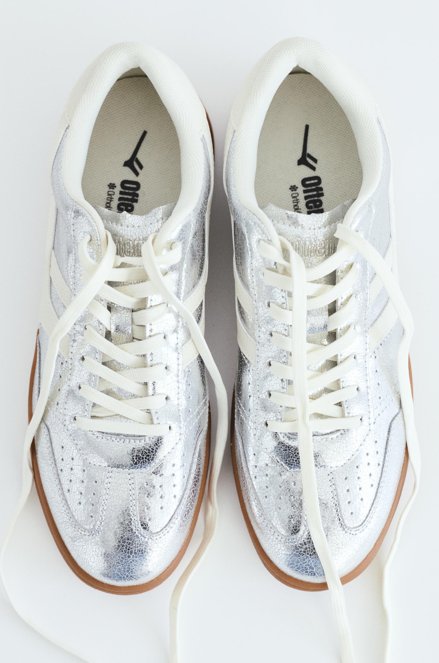 Metallic retro trainers — Silver