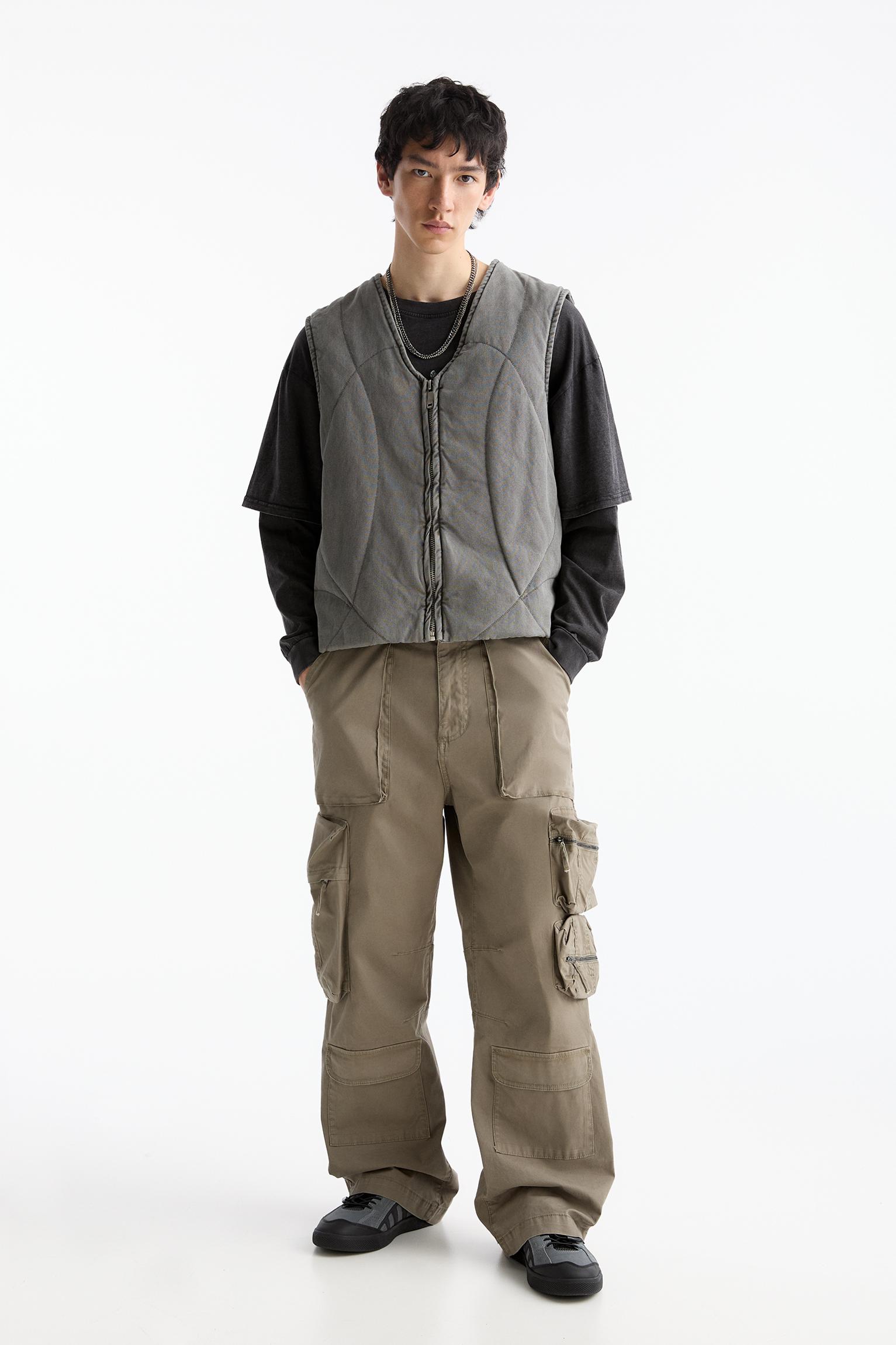 Cargo pants with multiple pockets - pull&bear