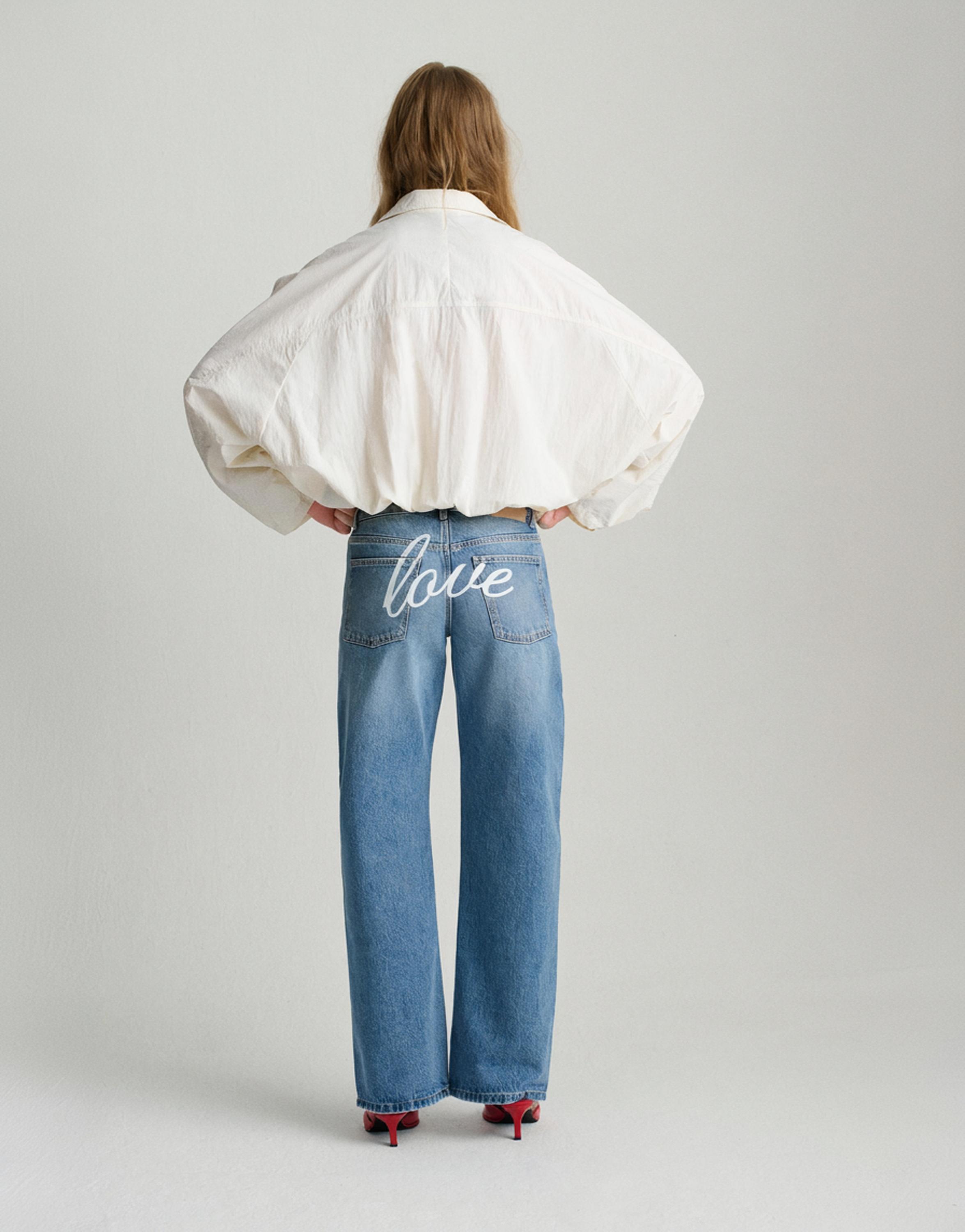Low-rise straight-leg jeans — Medium blue