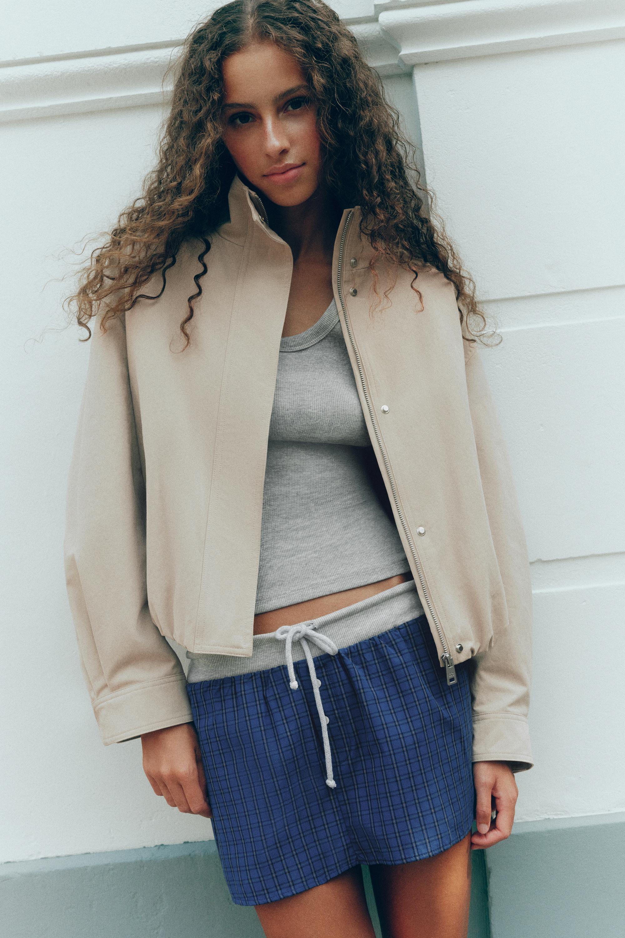Oversize high-neck jacket — Sand