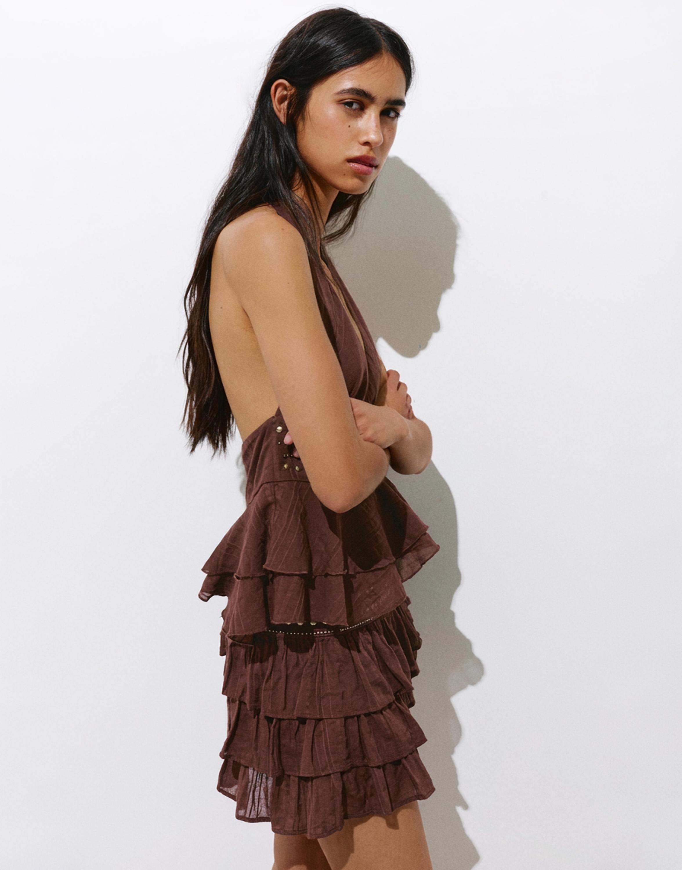 Halter top with ruffle studs — Brown