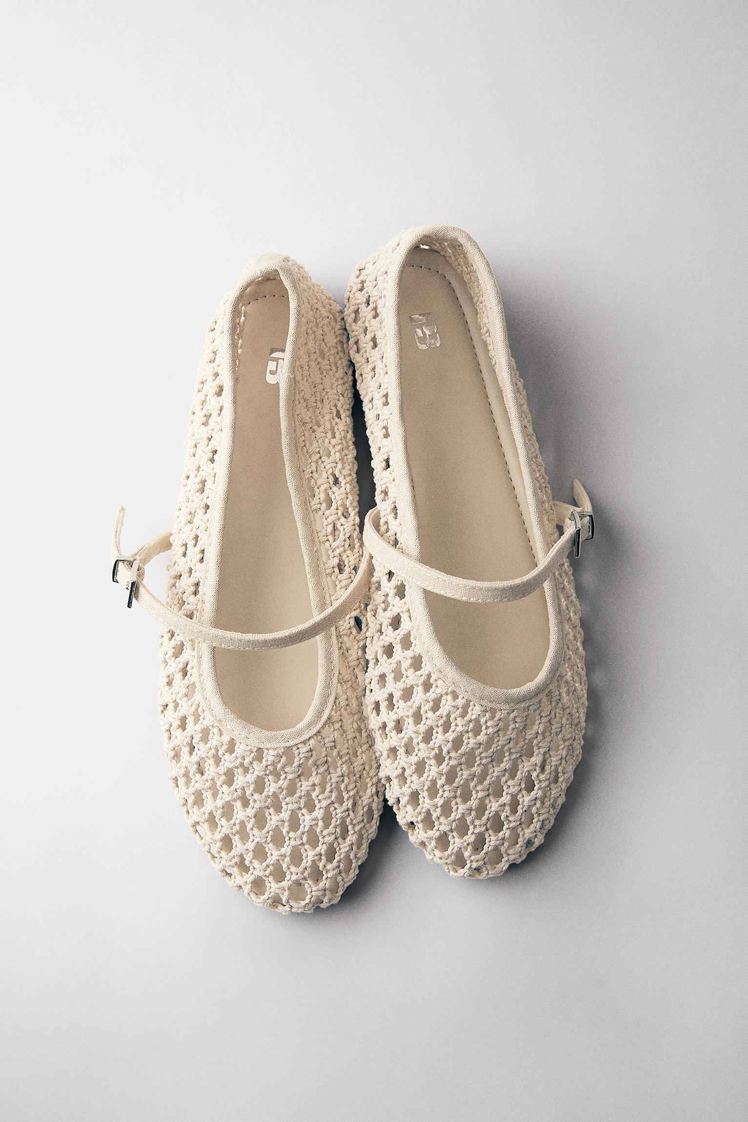 Crochet ballerina shoes — Ecru